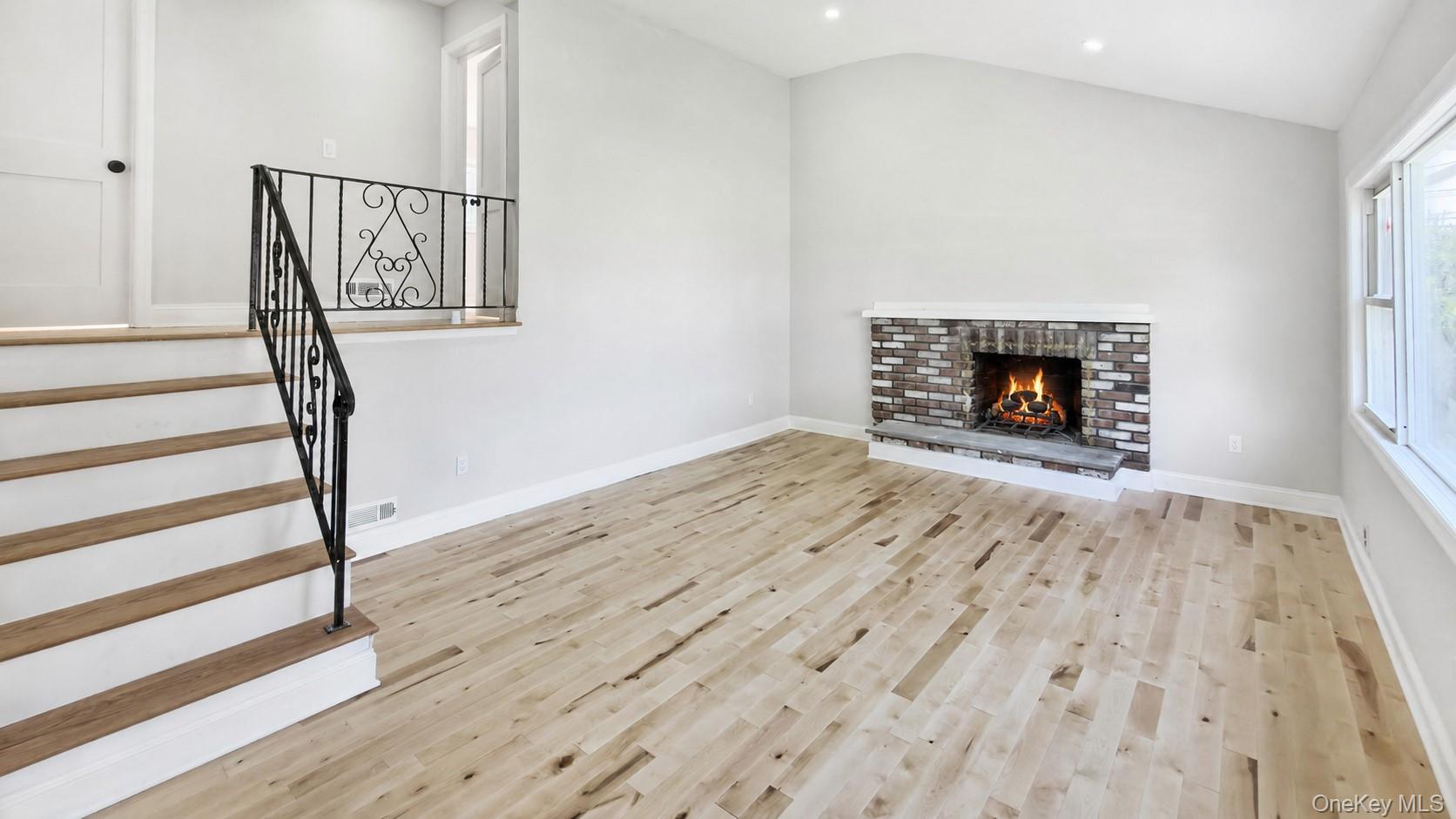 162 State Street Property Photo 8