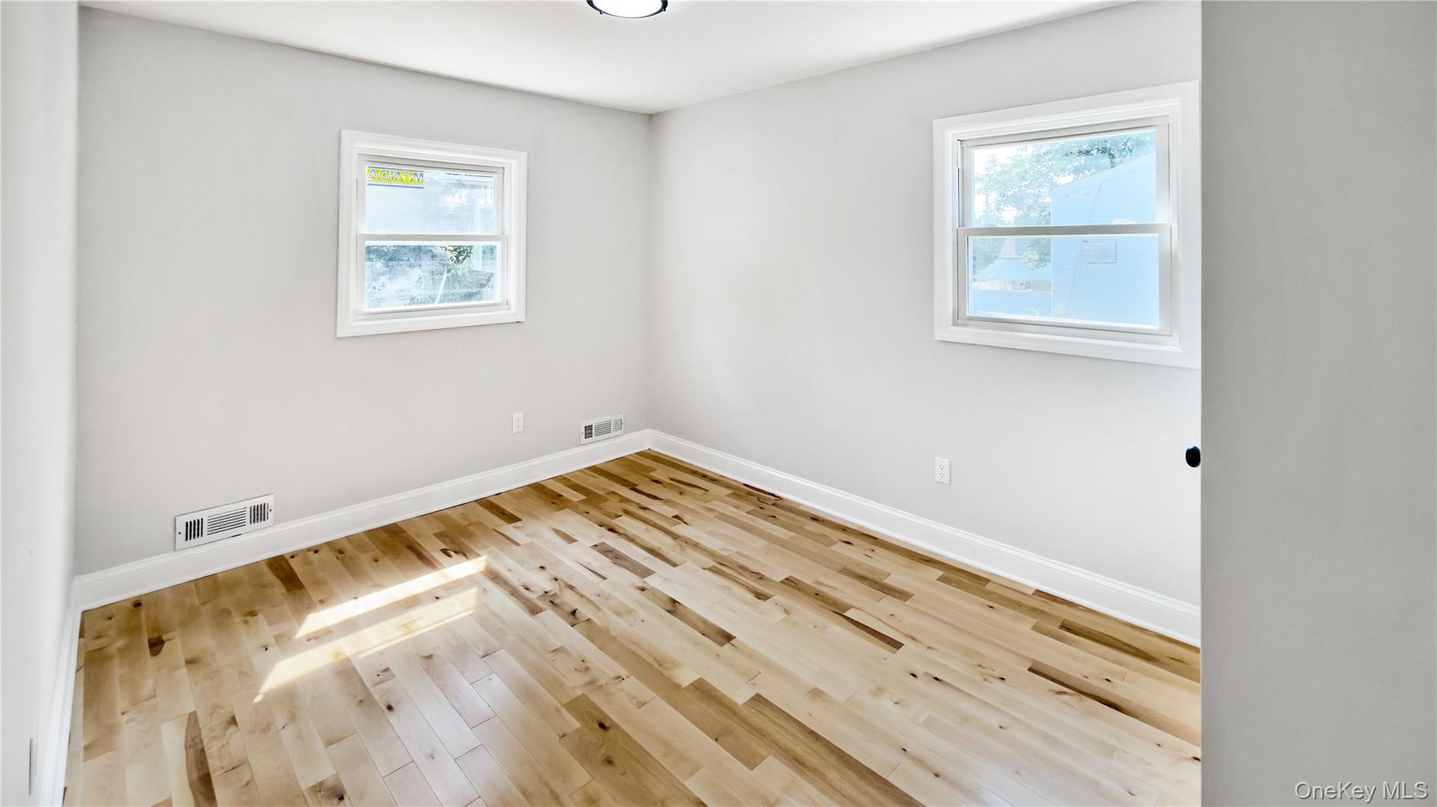 162 State Street Property Photo 17