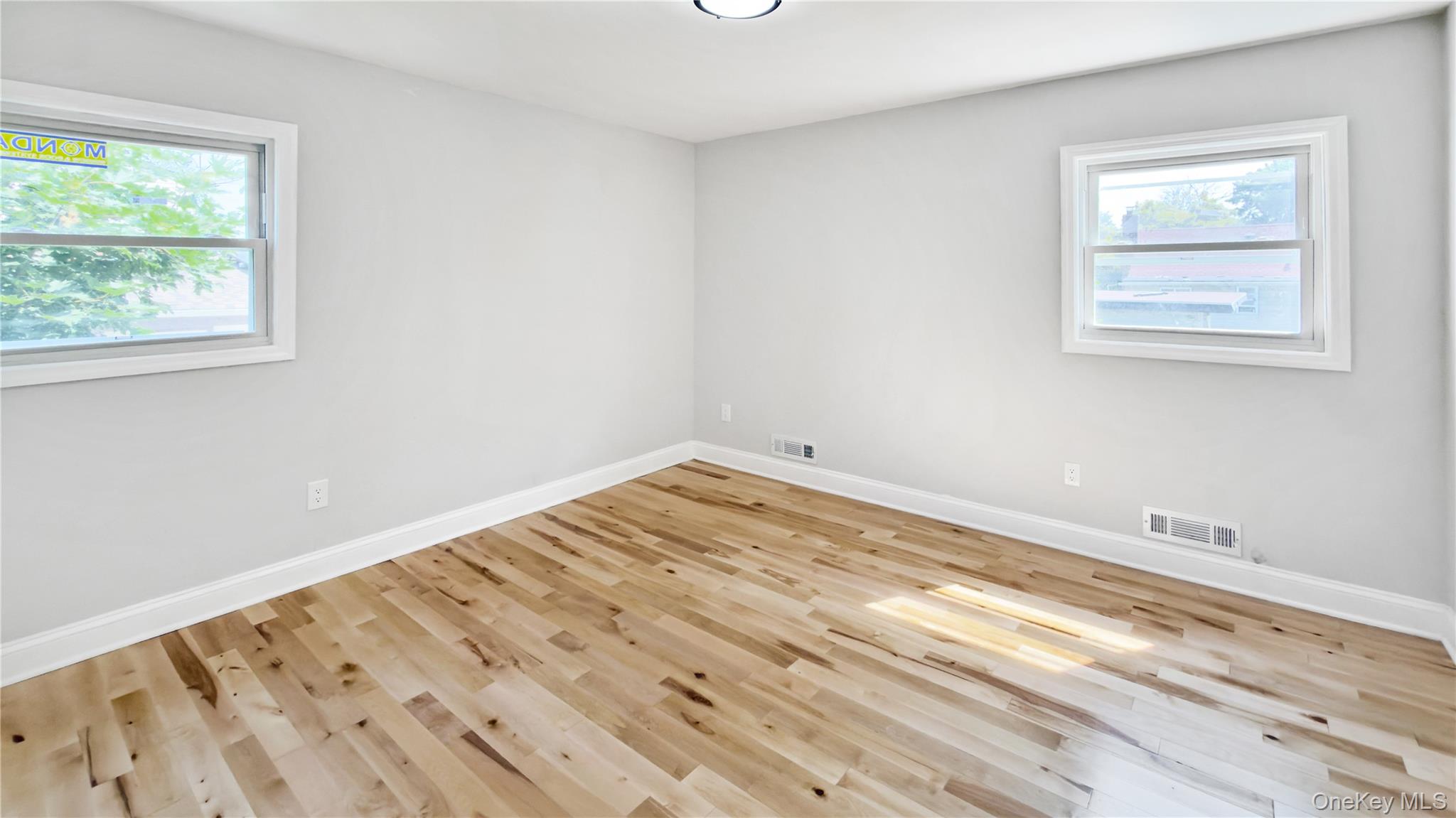 162 State Street Property Photo 19