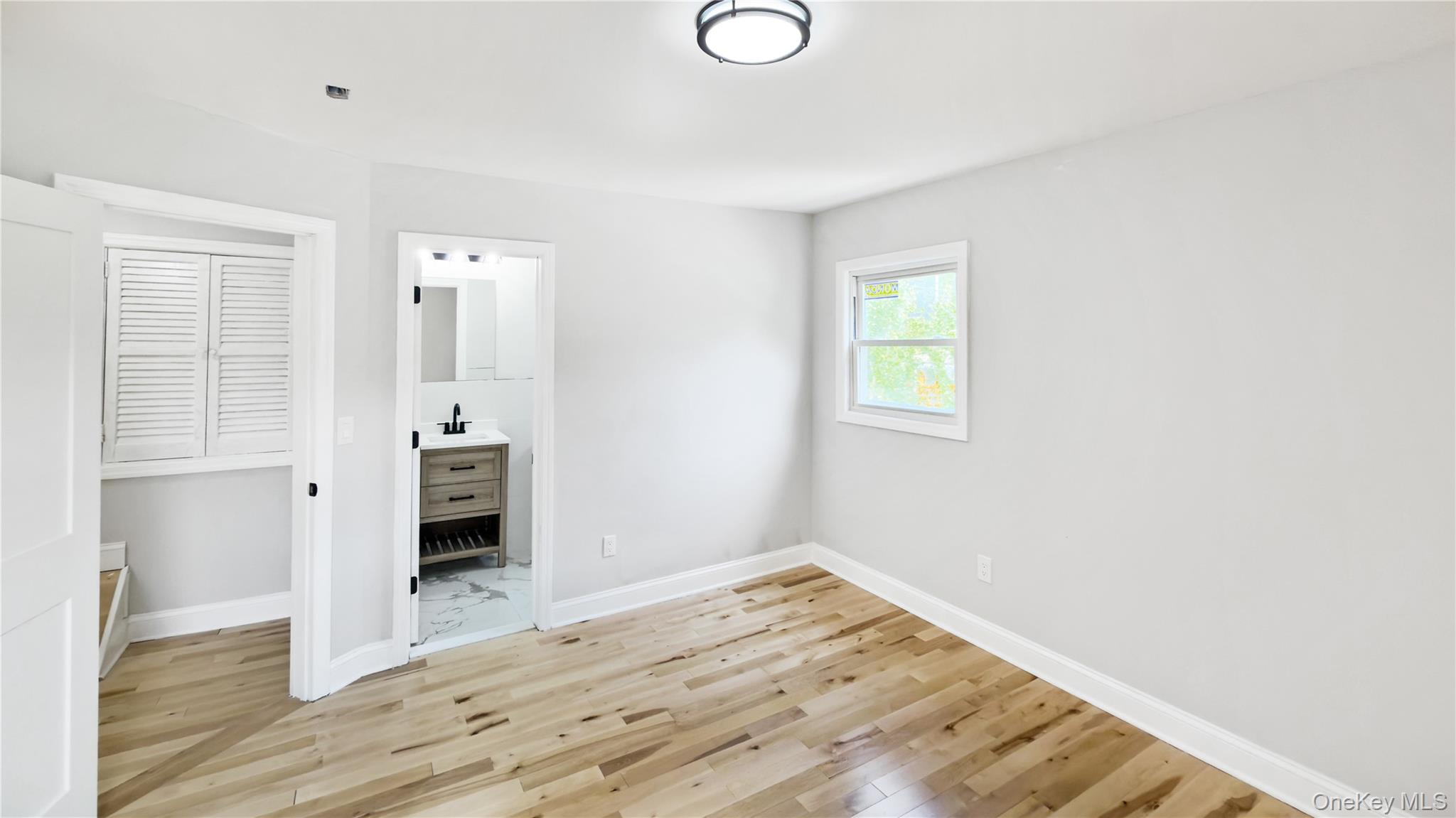 162 State Street Property Photo 22