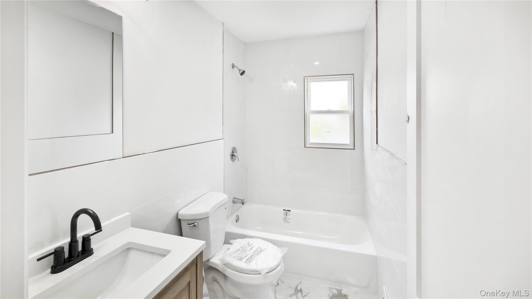 162 State Street Property Photo 24