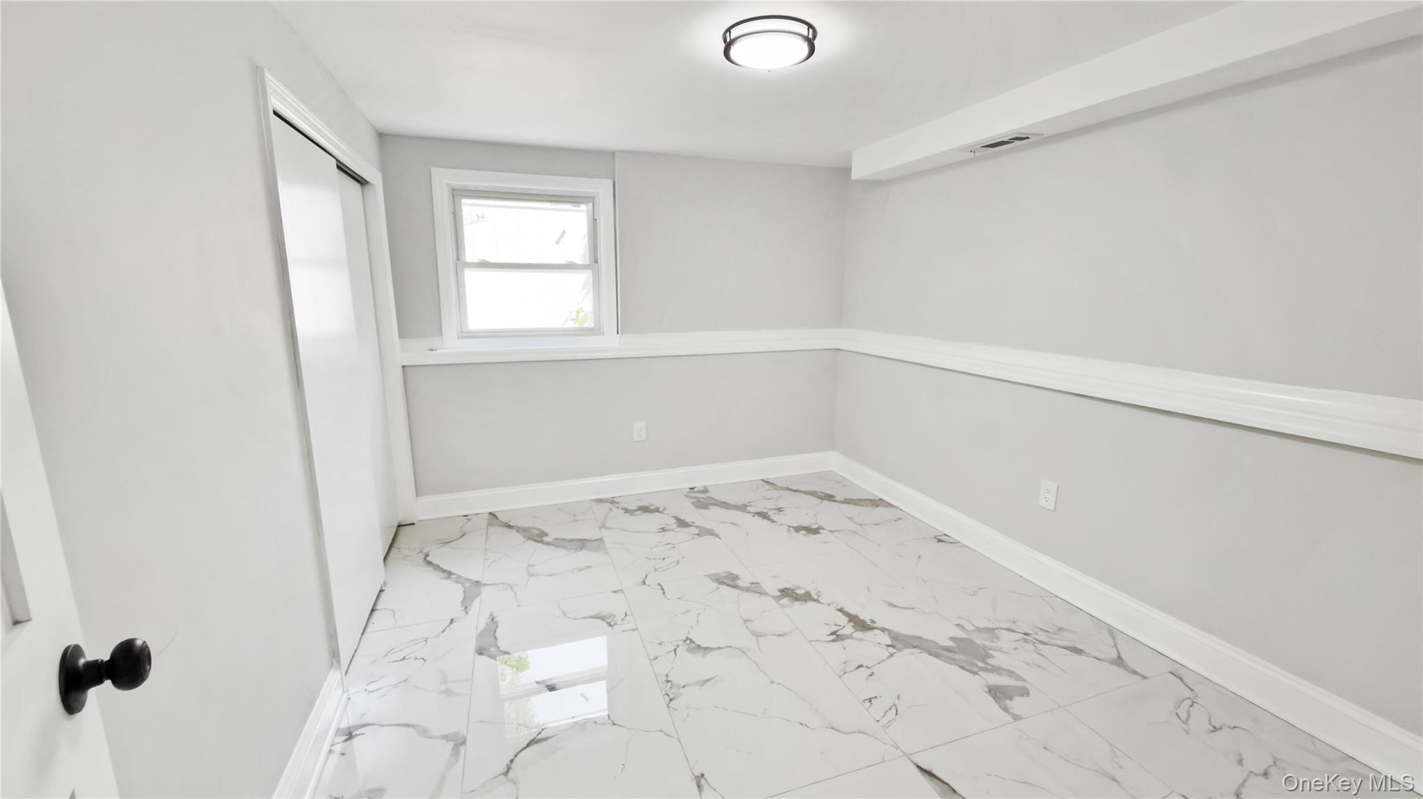 162 State Street Property Photo 29