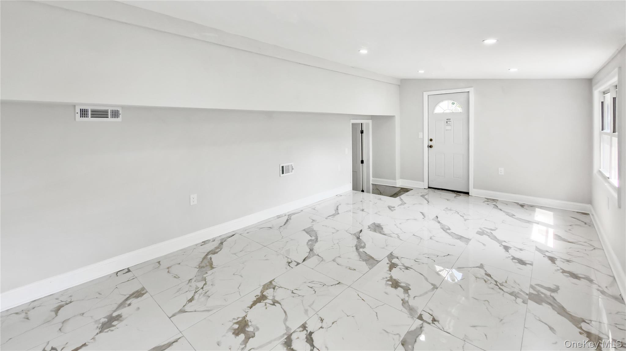 162 State Street Property Photo 32