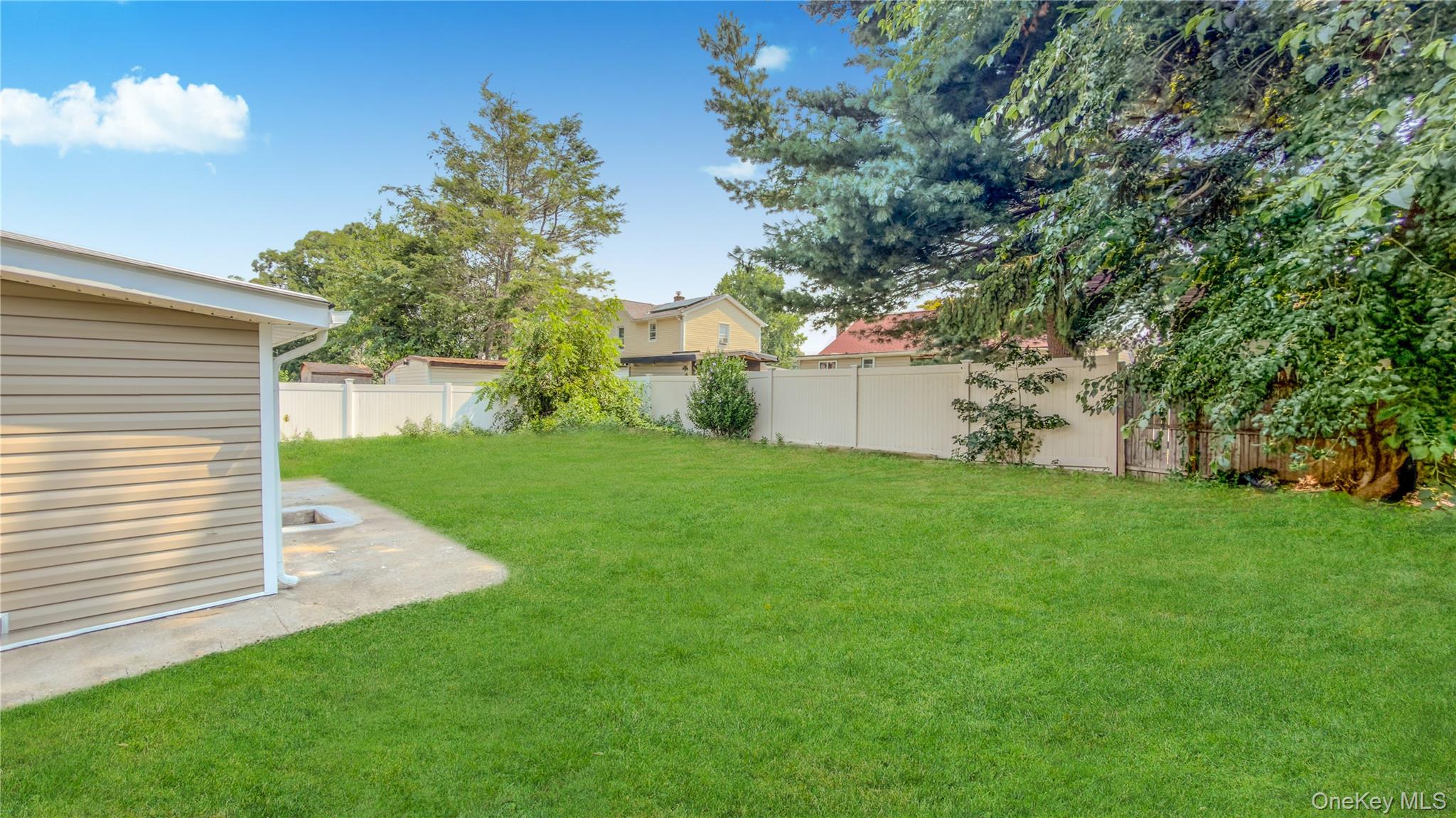 162 State Street Property Photo 40