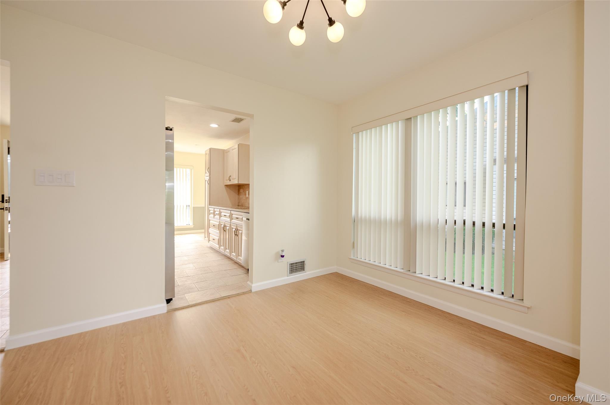 12 Stanford Court A Property Photo 9