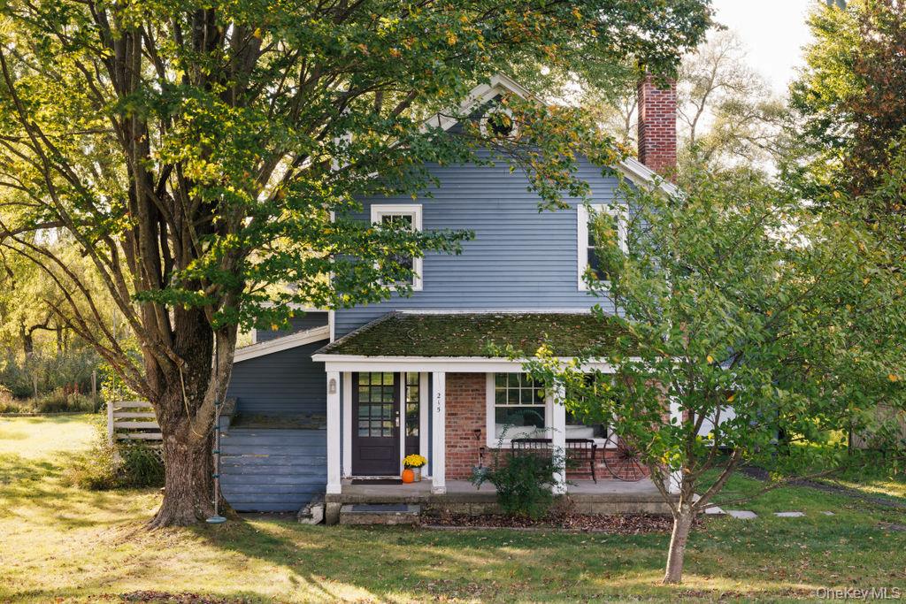 215 Moore Road Property Photo 2