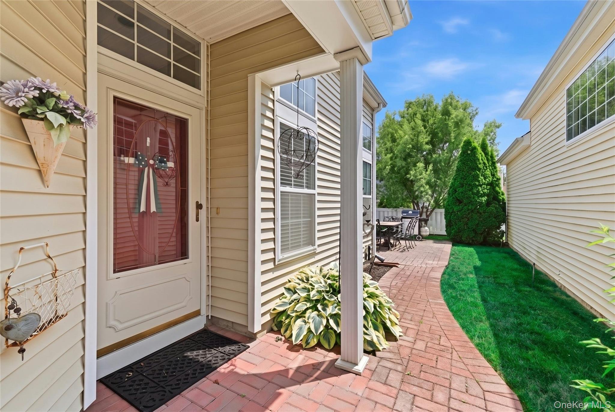 581 Leisure Drive Property Photo 3