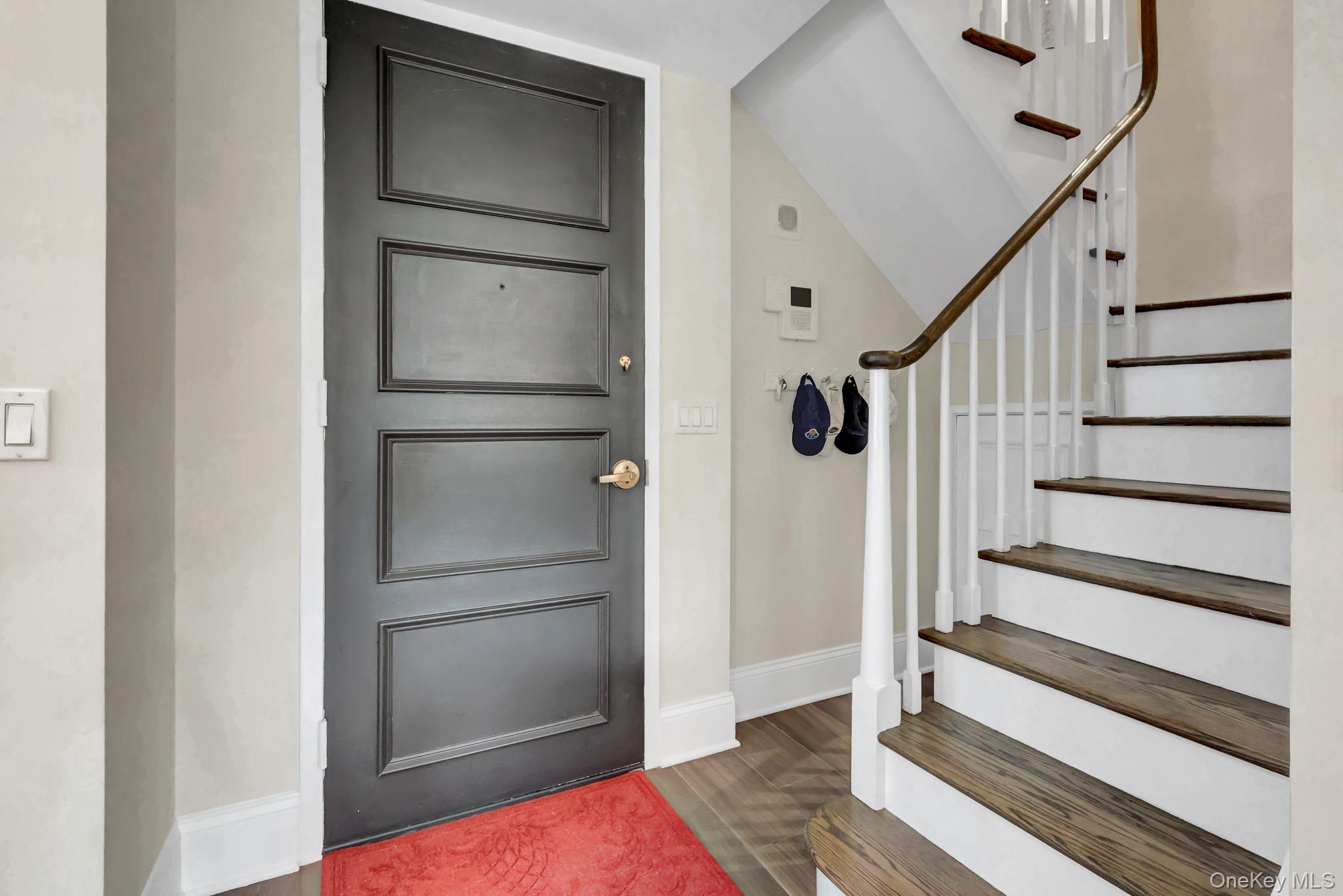 111 Cherry Valley Avenue M18 Property Photo 2