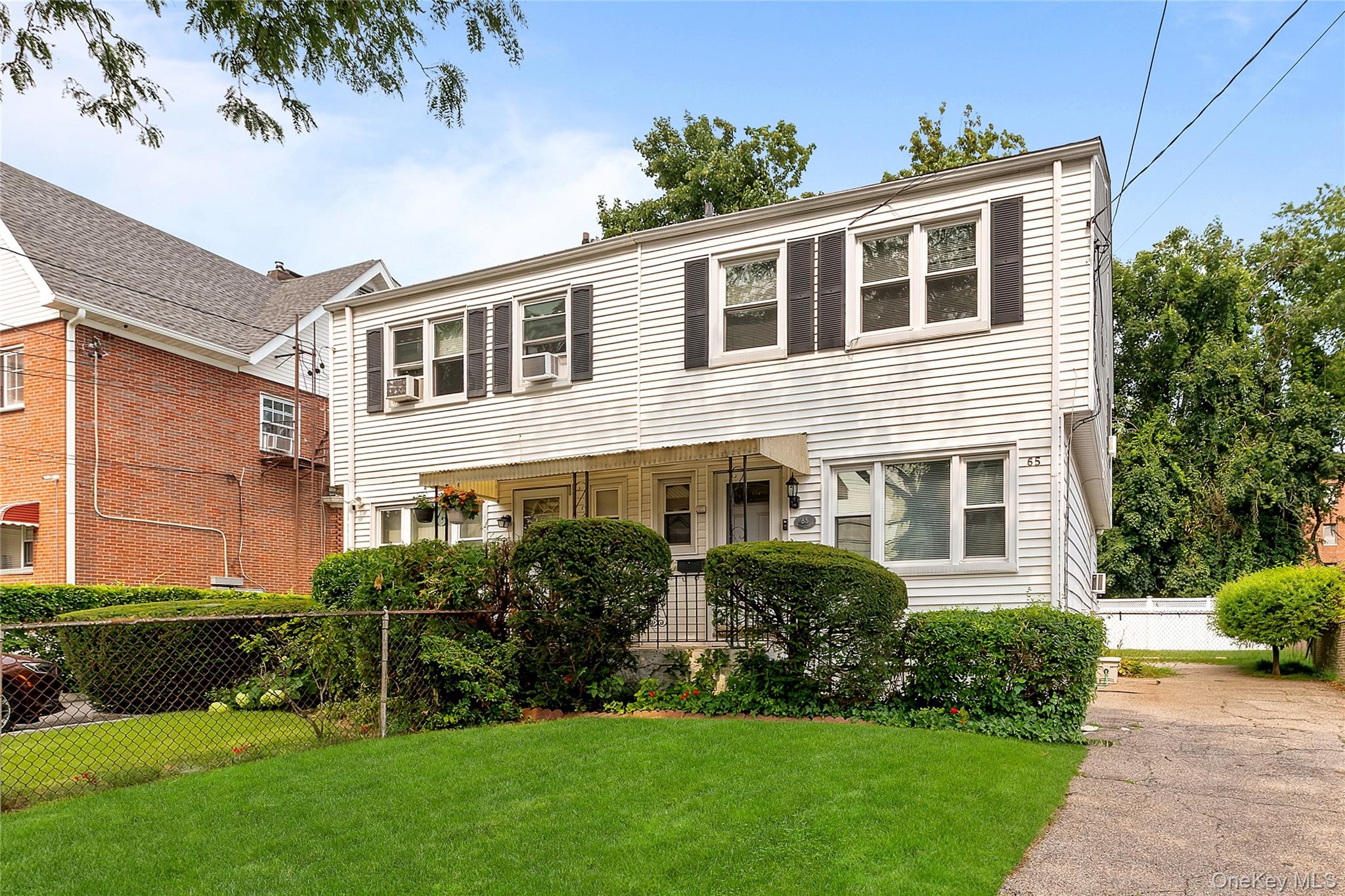 65 N Fulton Avenue Property Photo 1