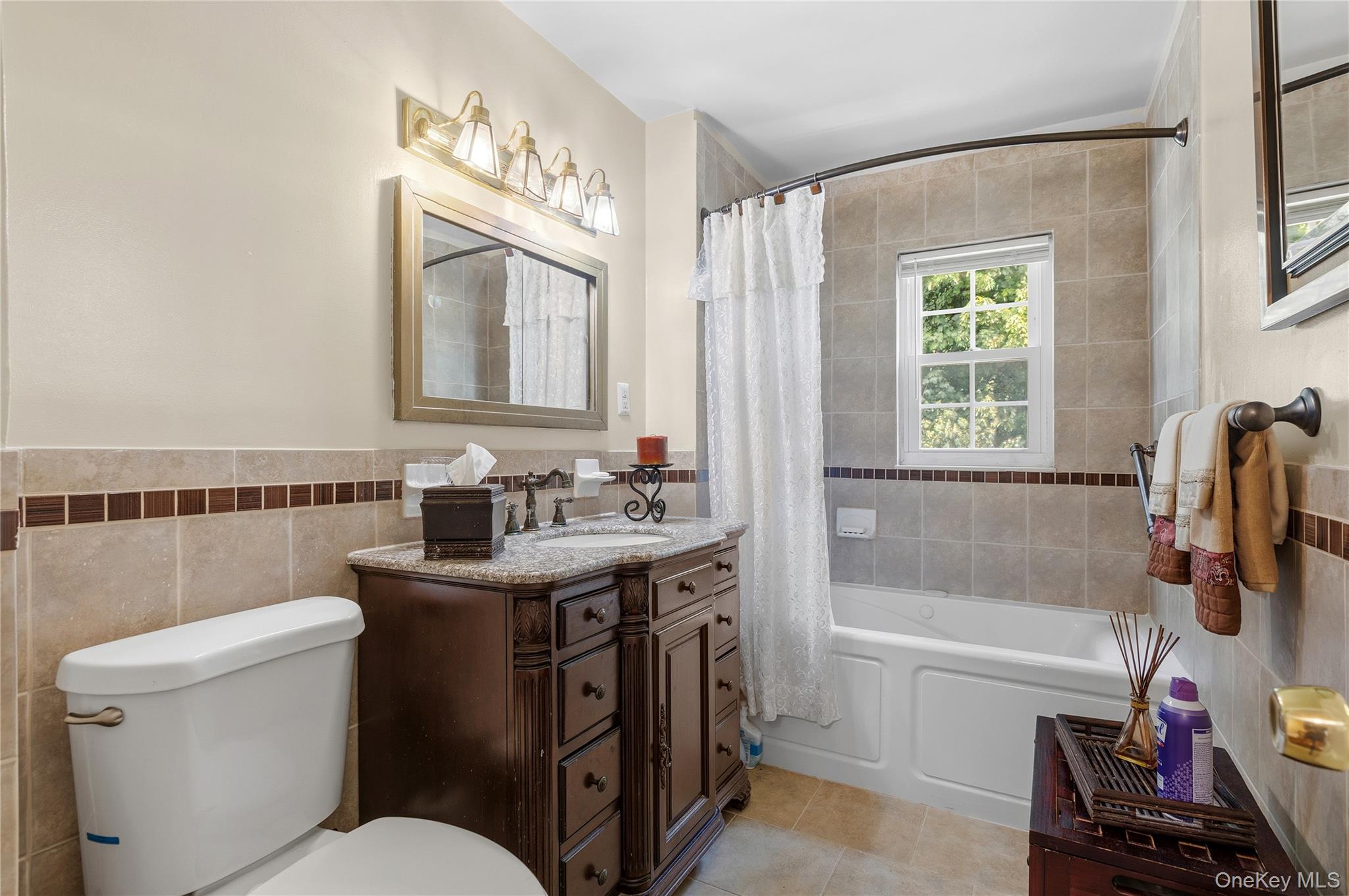 65 N Fulton Avenue Property Photo 13