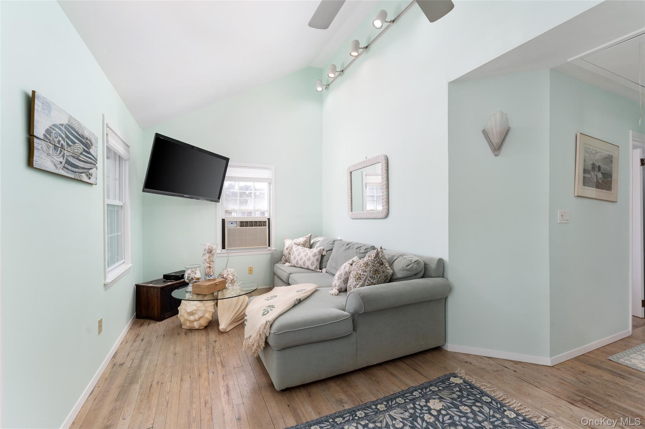 18 Beach Property Photo 6