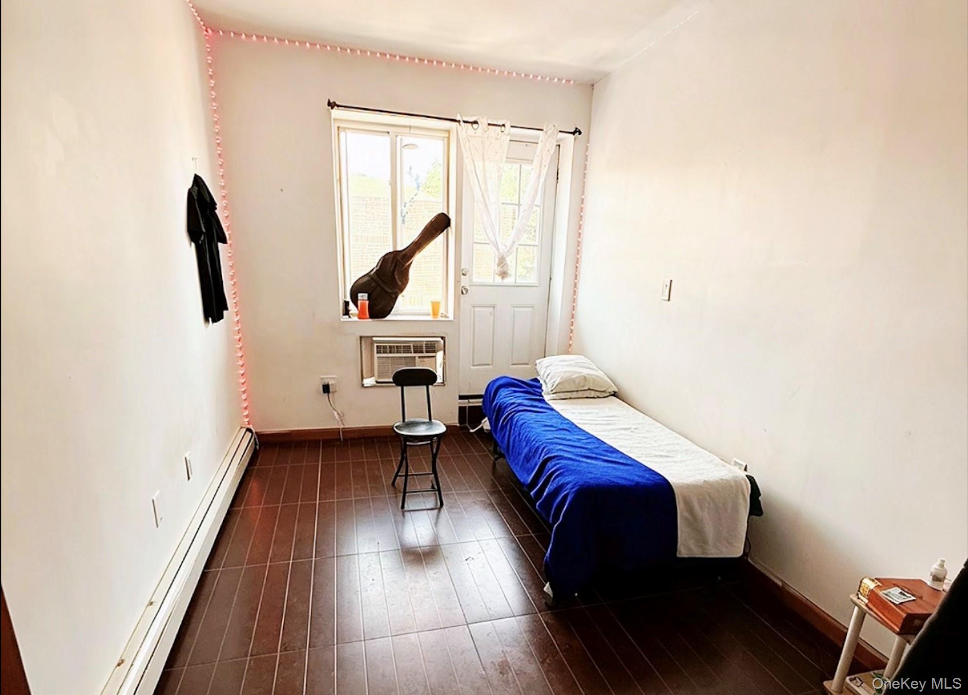 10505 Northern Boulevard Property Photo 8
