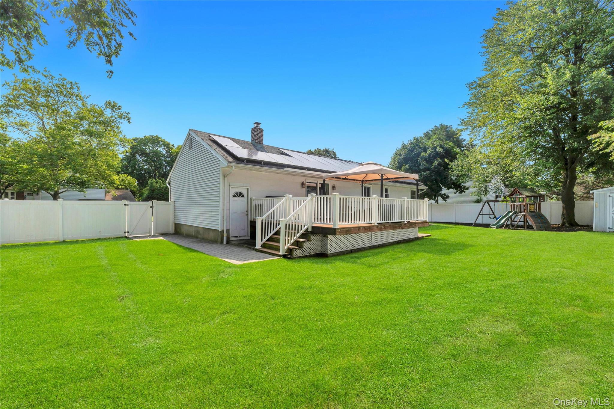 5 Shaftsbury Lane Property Photo 6