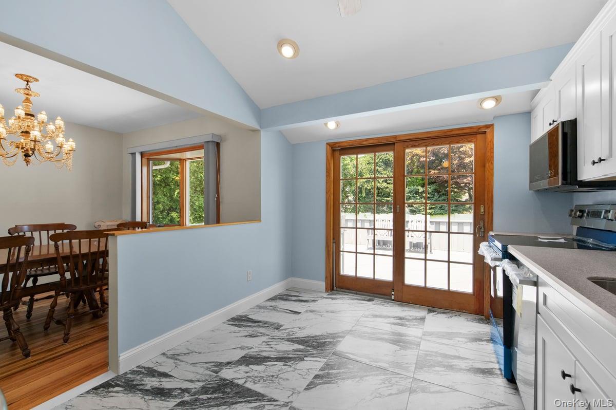 3951 Bernice Road Property Photo 3