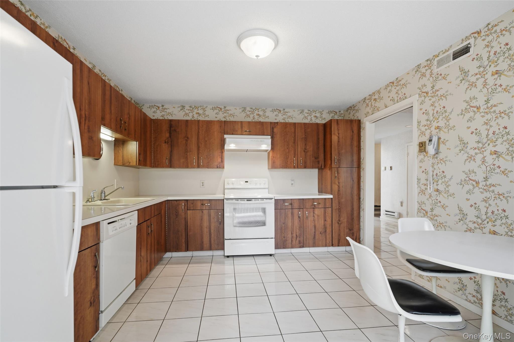 966 Heritage Hills Drive C Property Photo 17
