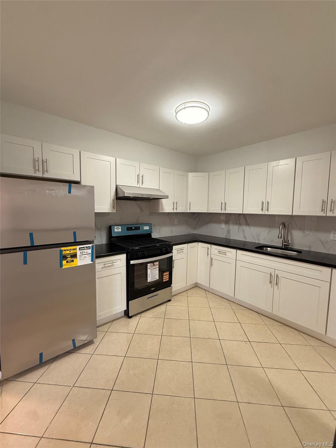 1977 73rd Street 2 Fl Property Photo 3