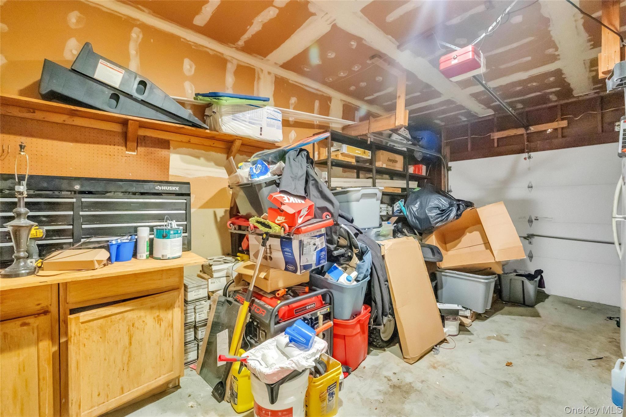 437 Commack Road Property Photo 32