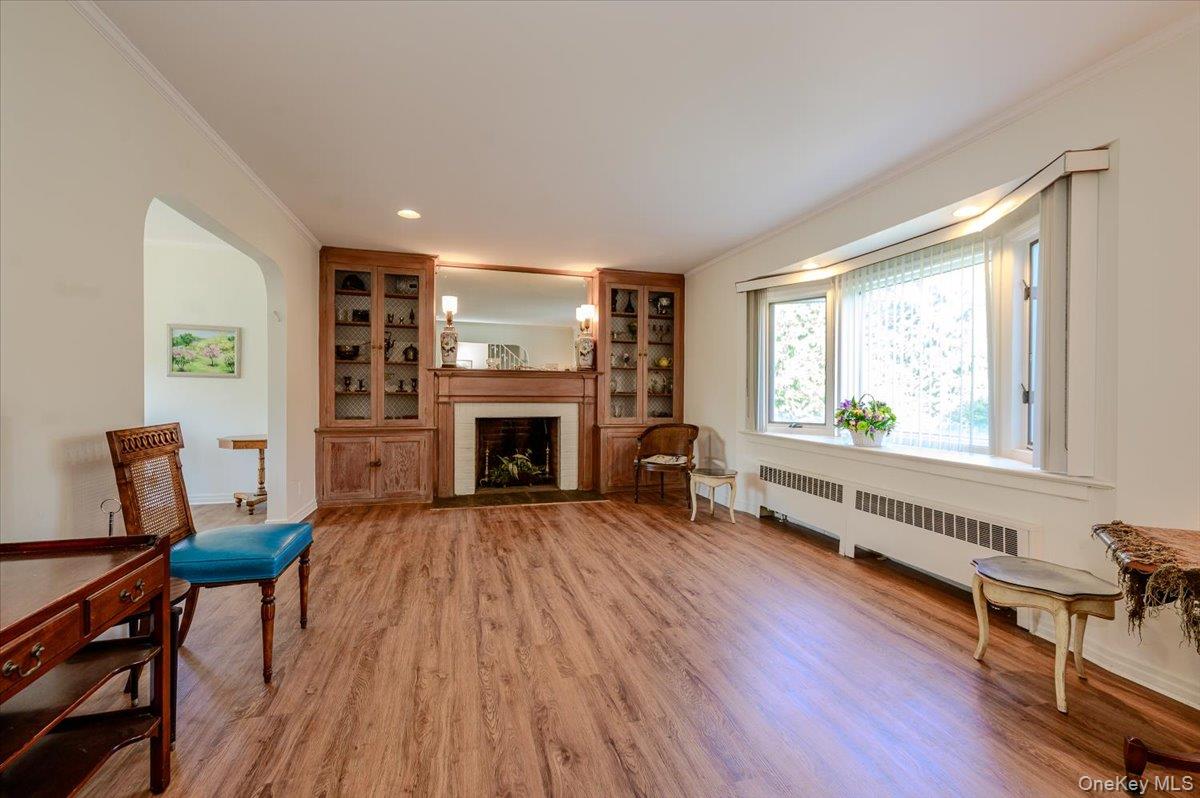 1080 Roselle Place Property Photo 5