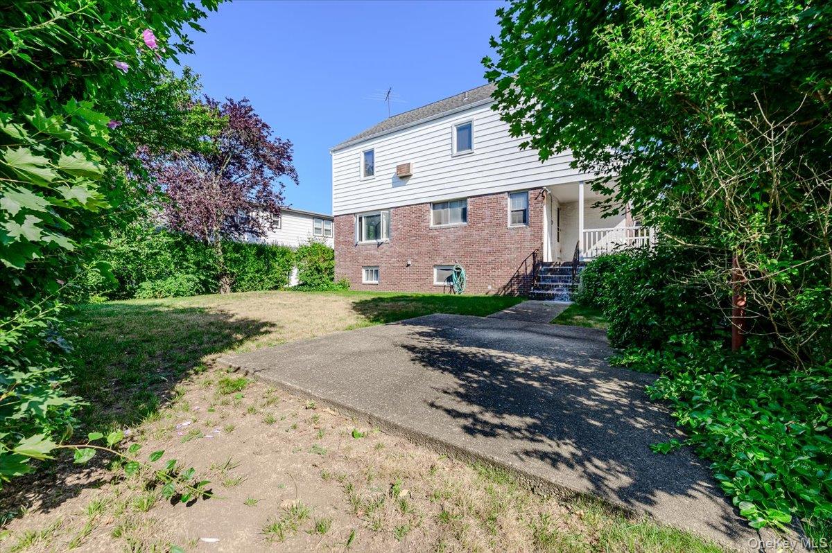 1080 Roselle Place Property Photo 23