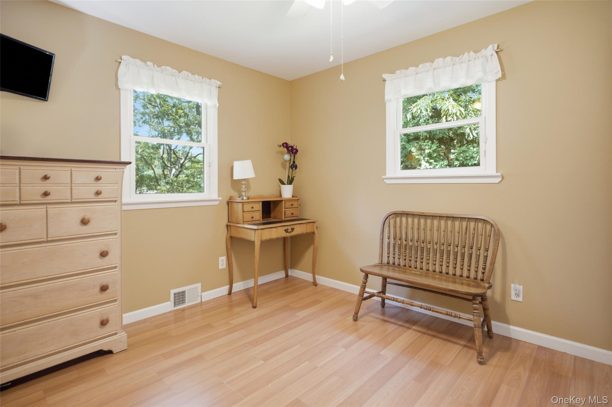 5 Columbine Avenue Property Photo 11