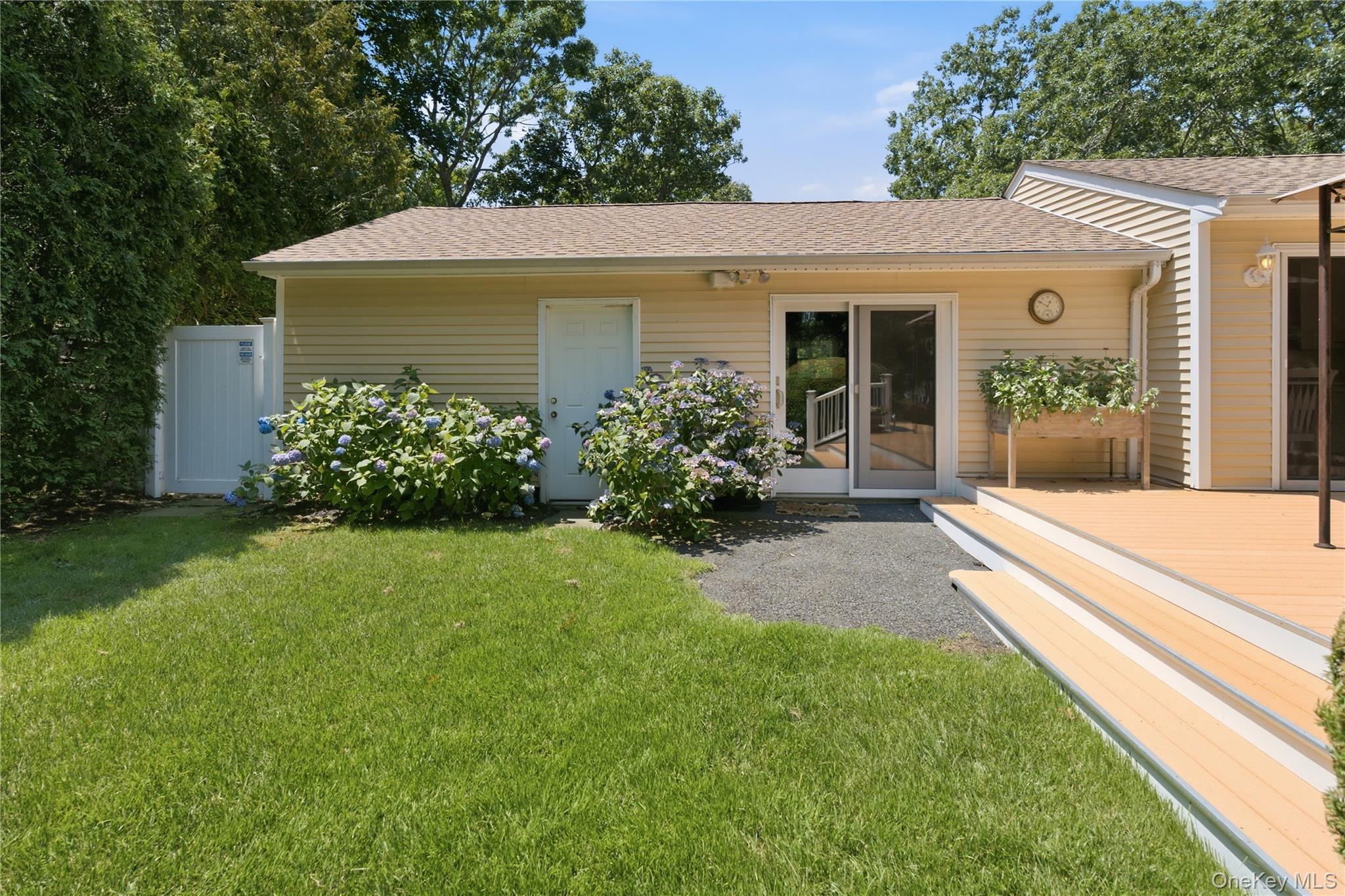 5 Columbine Avenue Property Photo 24