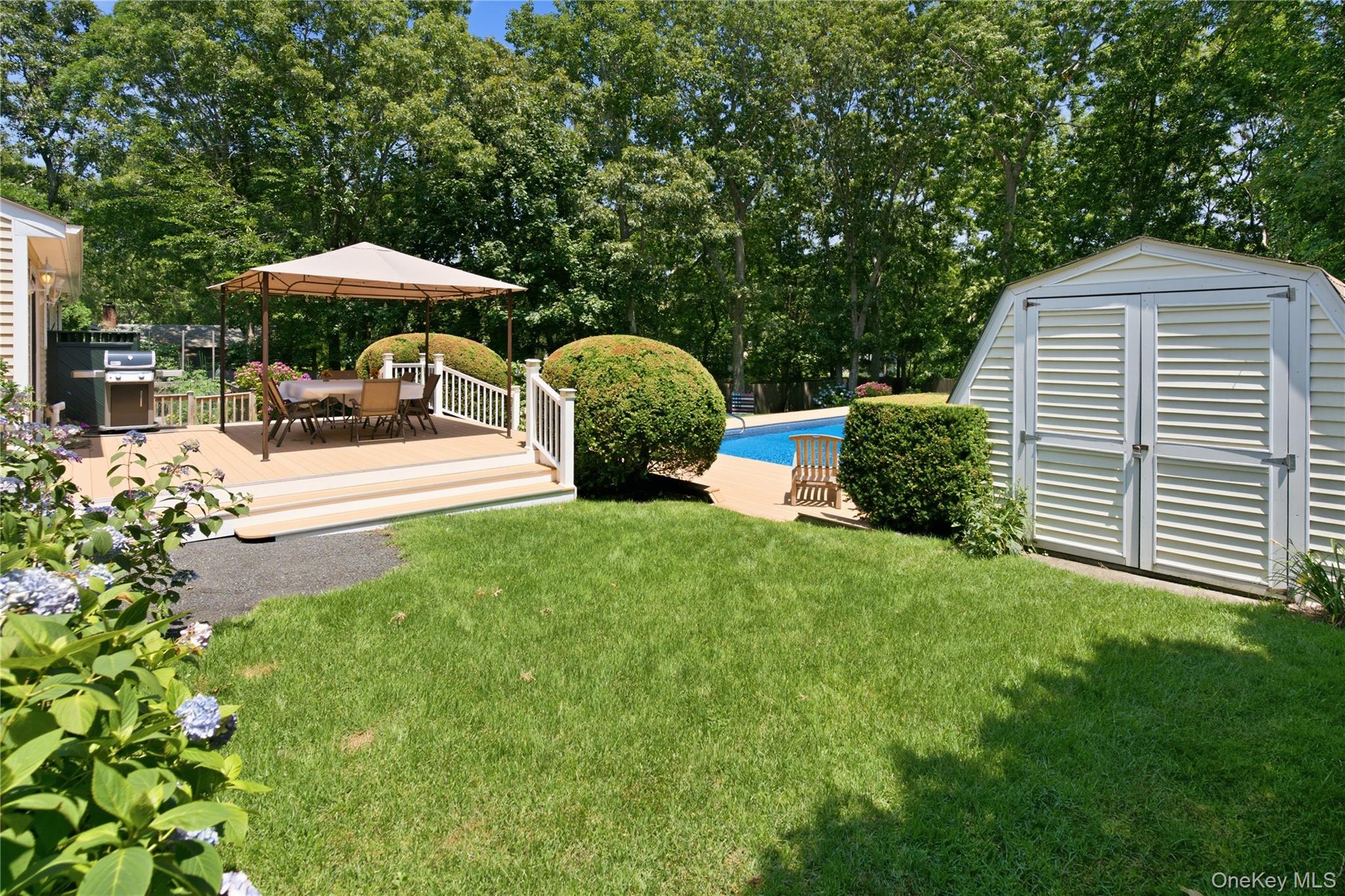 5 Columbine Avenue Property Photo 25