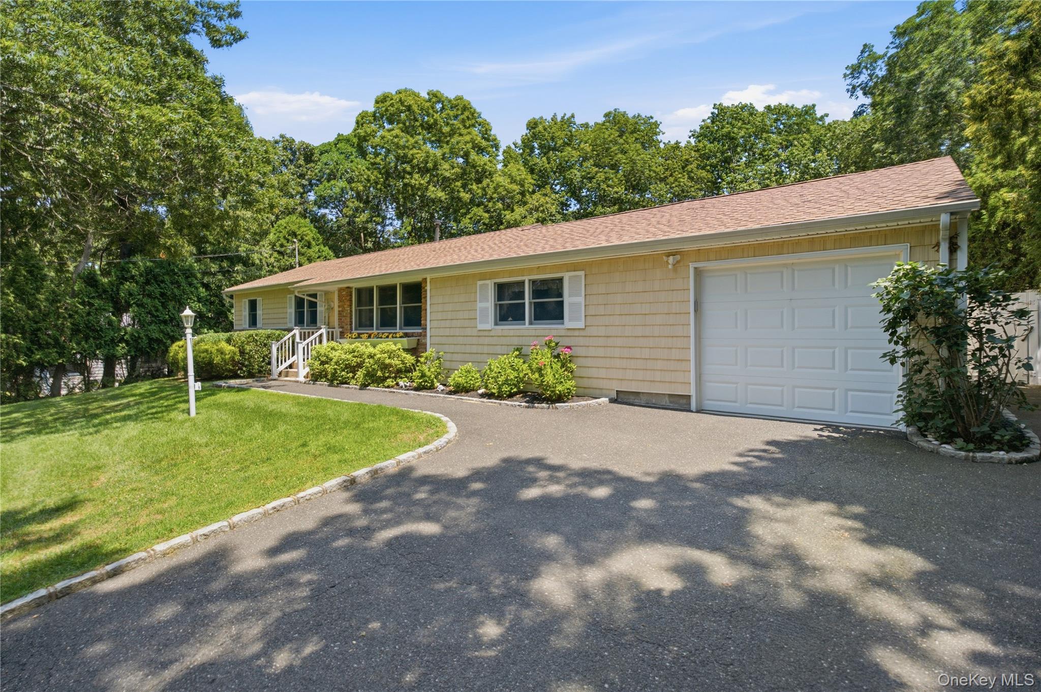 5 Columbine Avenue Property Photo 32