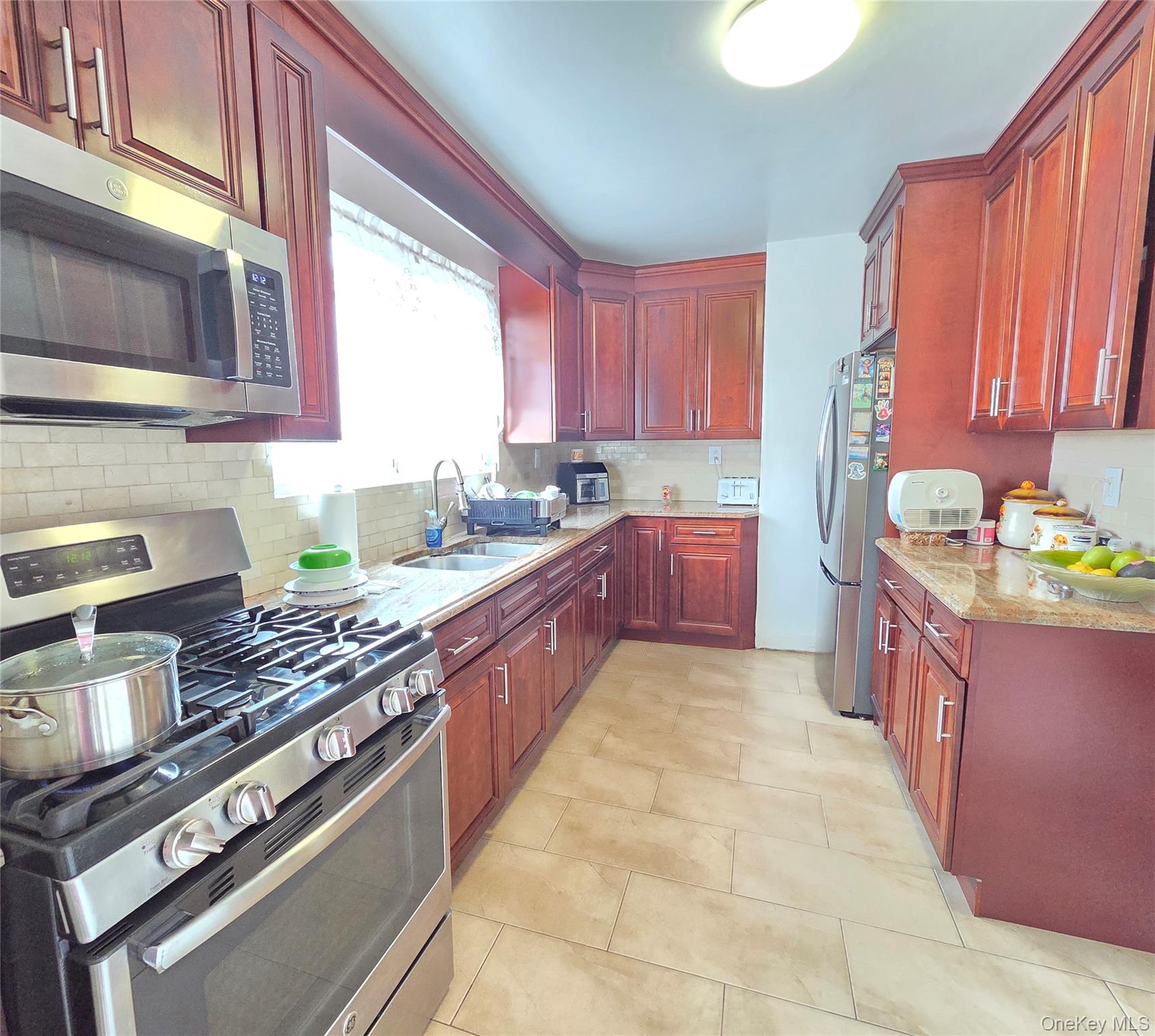 2241 Haviland Avenue Property Photo 9