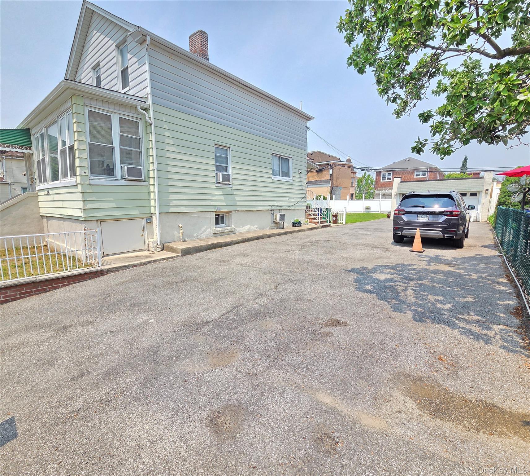 2241 Haviland Avenue Property Photo 25