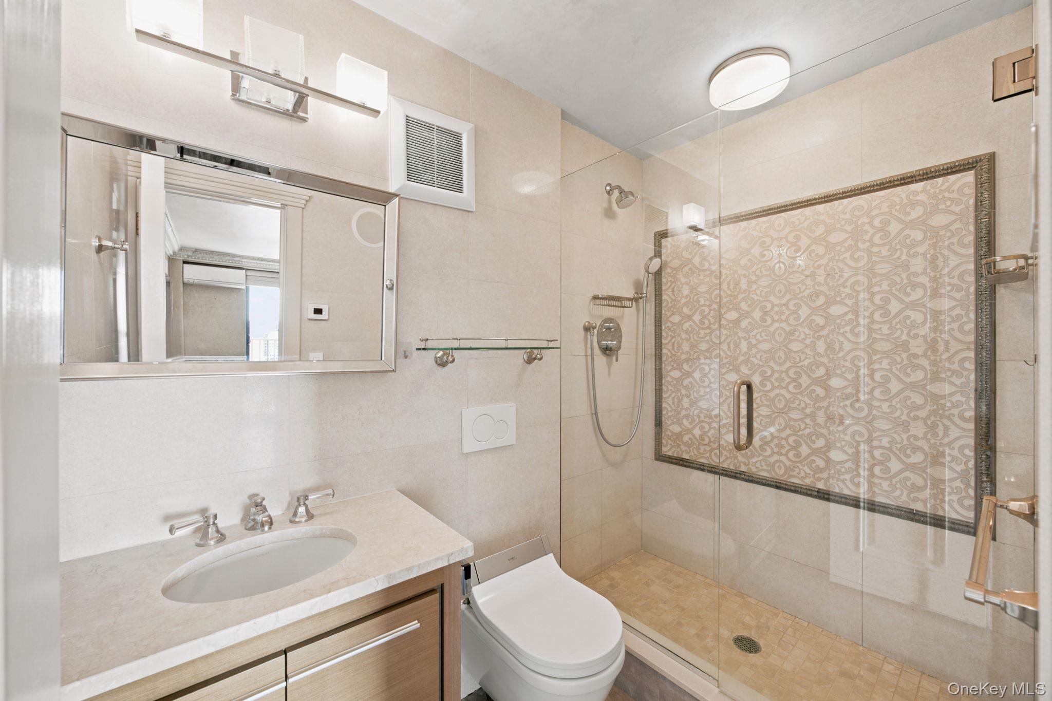 25-40 Shore Boulevard Property Photo 12