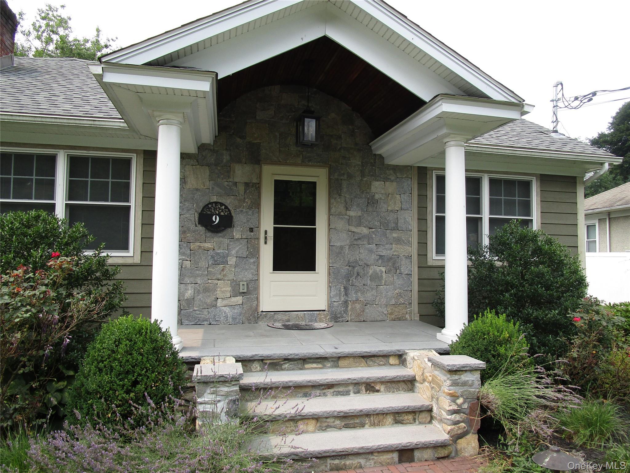 9 Gallows Hill Road Property Photo 1