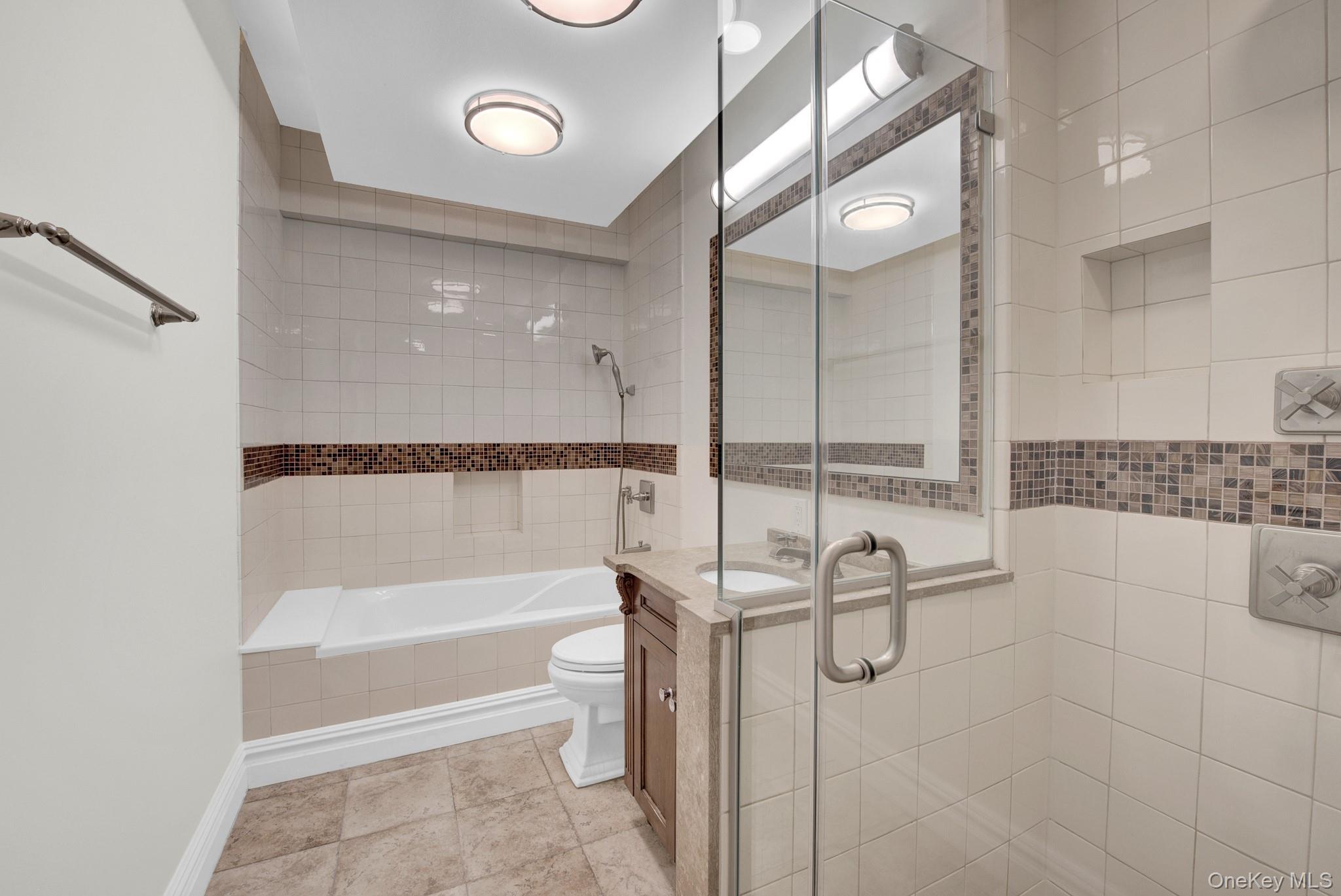 530 E 76th Street 34/35 Property Photo 33