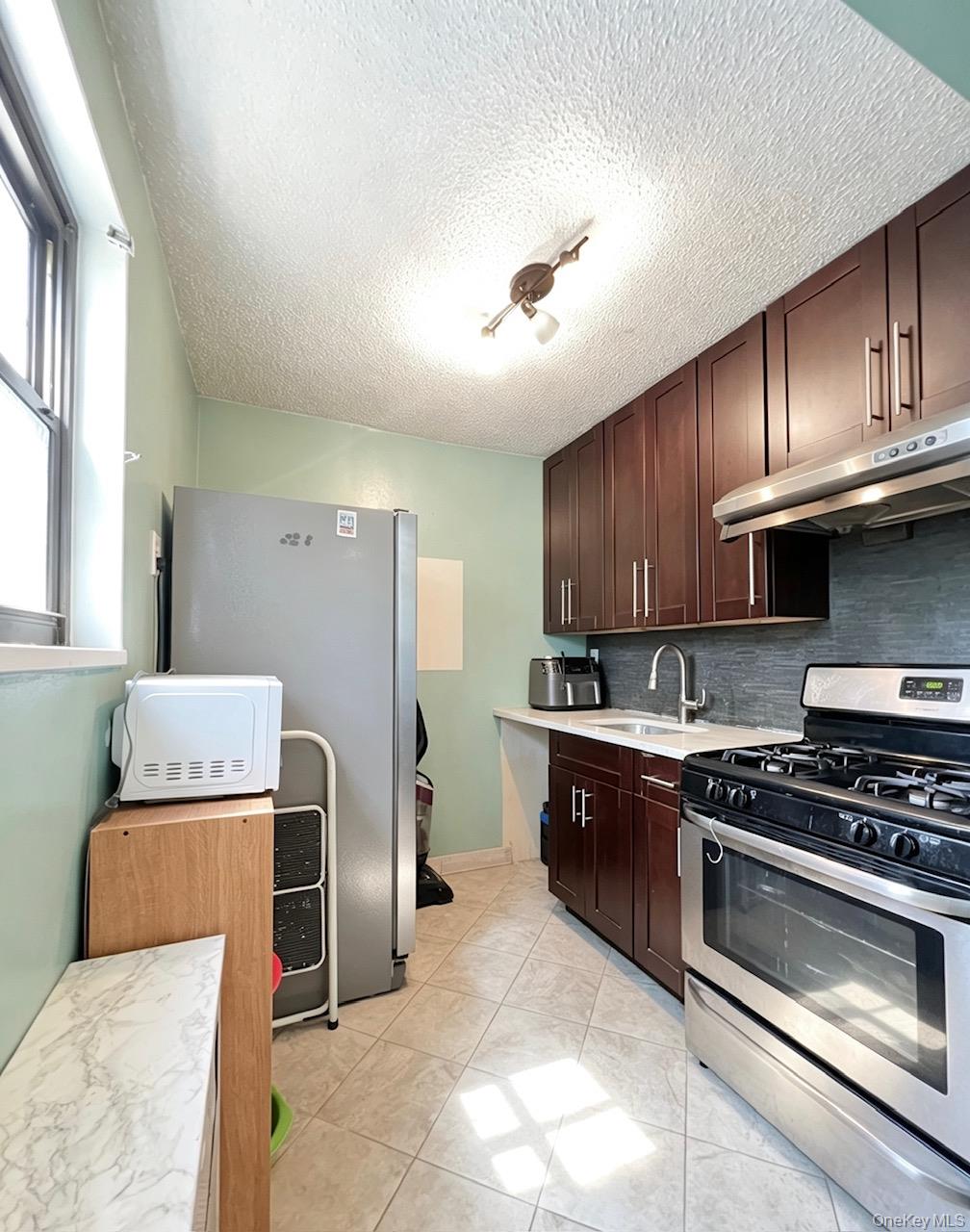 13629 68th Drive A Property Photo 2