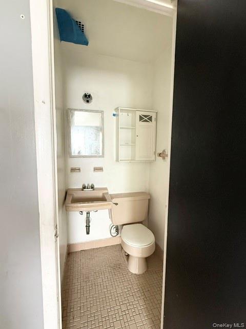 6268 Mount Olivet Crescent Property Photo 15