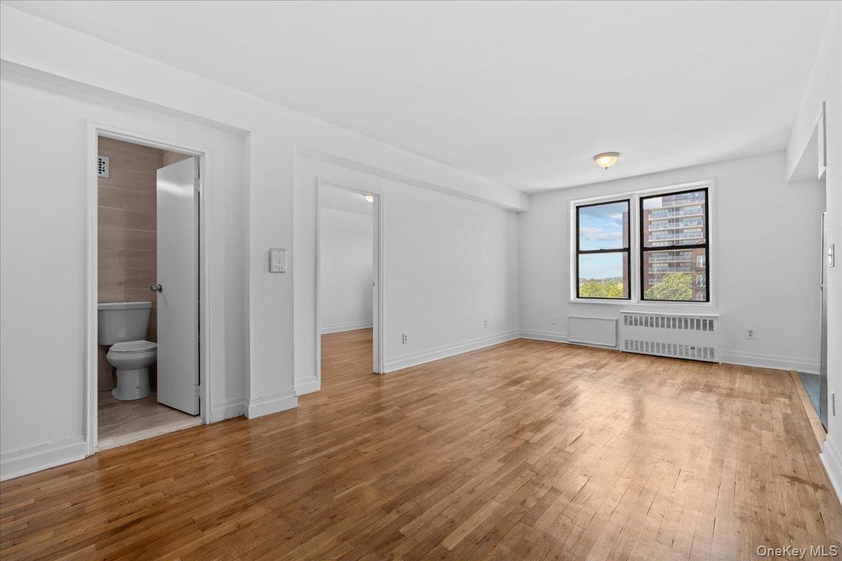 1725 Edison Avenue 5d Property Photo 5
