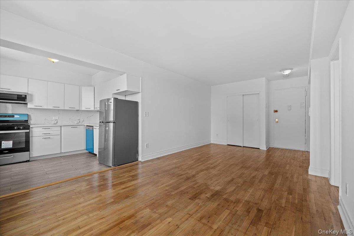 1725 Edison Avenue 5d Property Photo 9