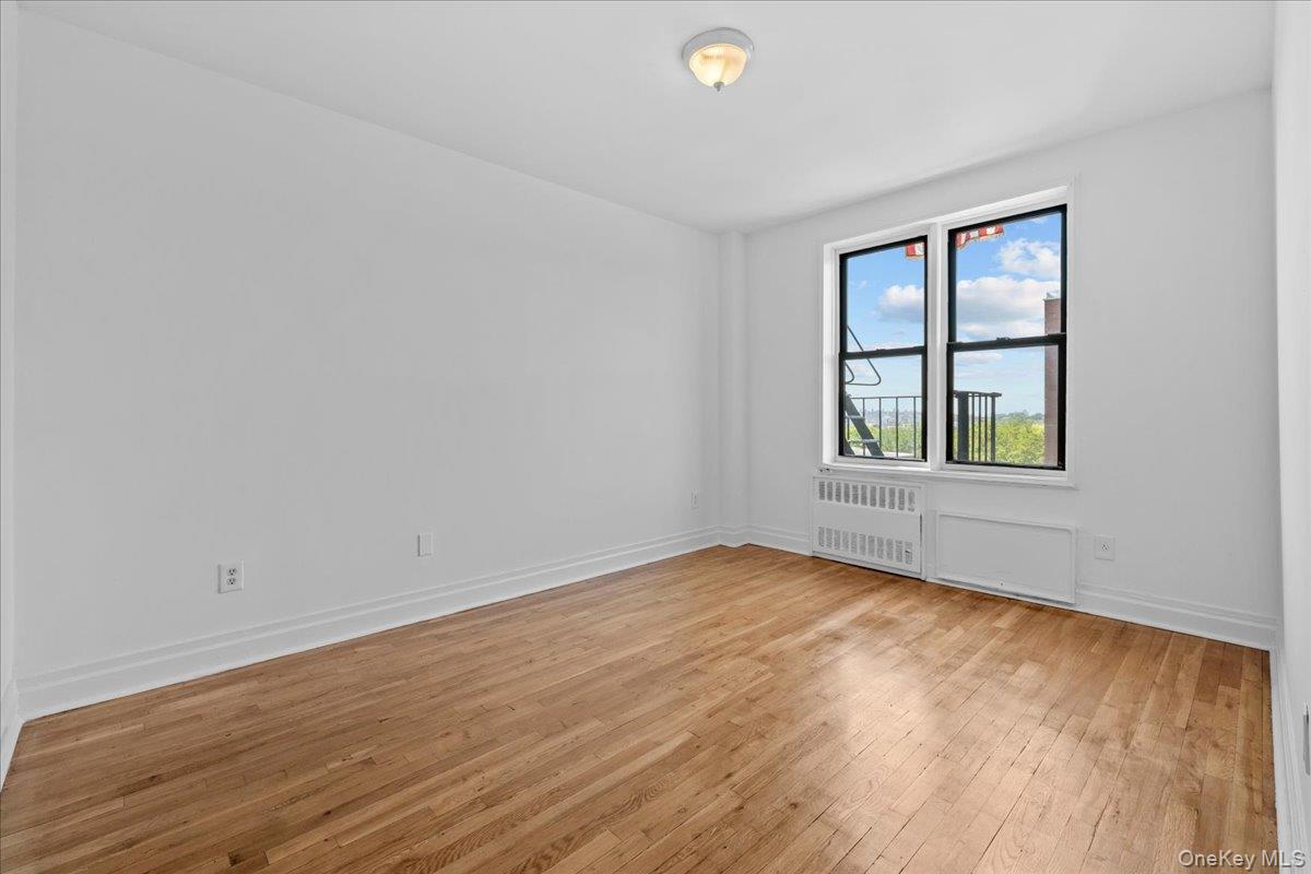 1725 Edison Avenue 5d Property Photo 13
