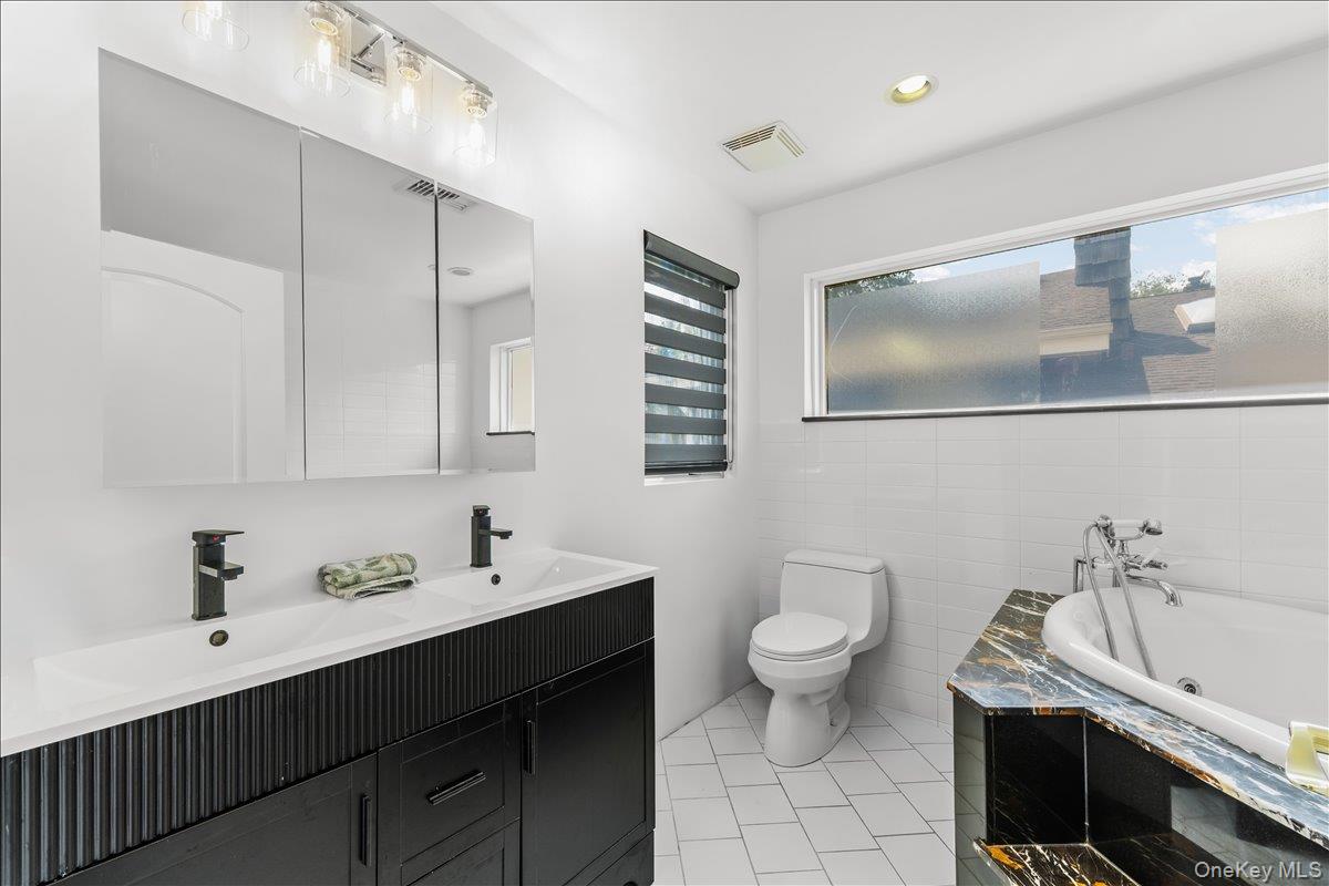 11a Forest Lane Property Photo 32