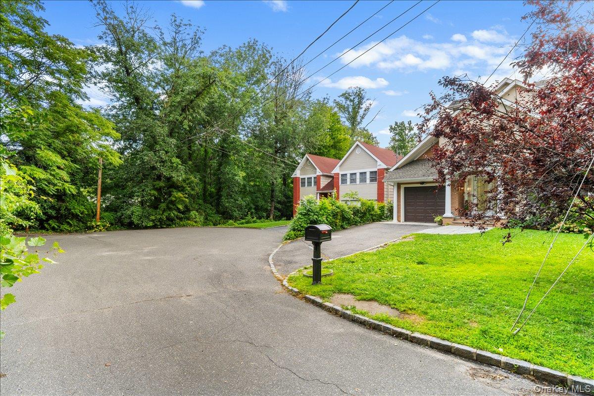 11a Forest Lane Property Photo 45
