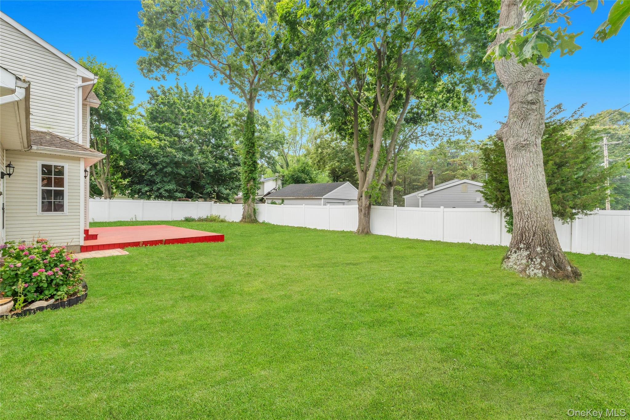 1470 Claas Avenue Property Photo 6