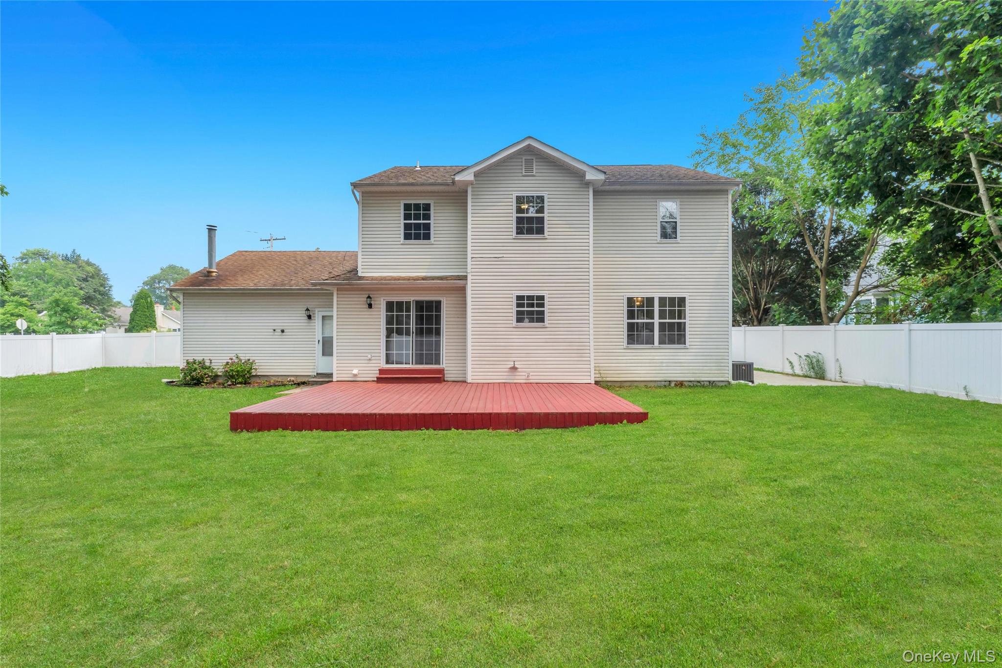 1470 Claas Avenue Property Photo 7