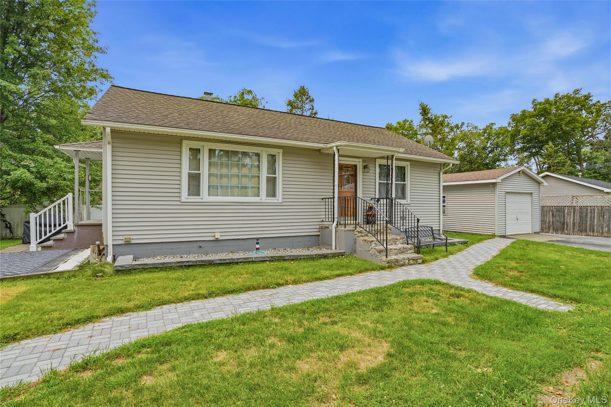 2 Hennessey Place Property Photo 1