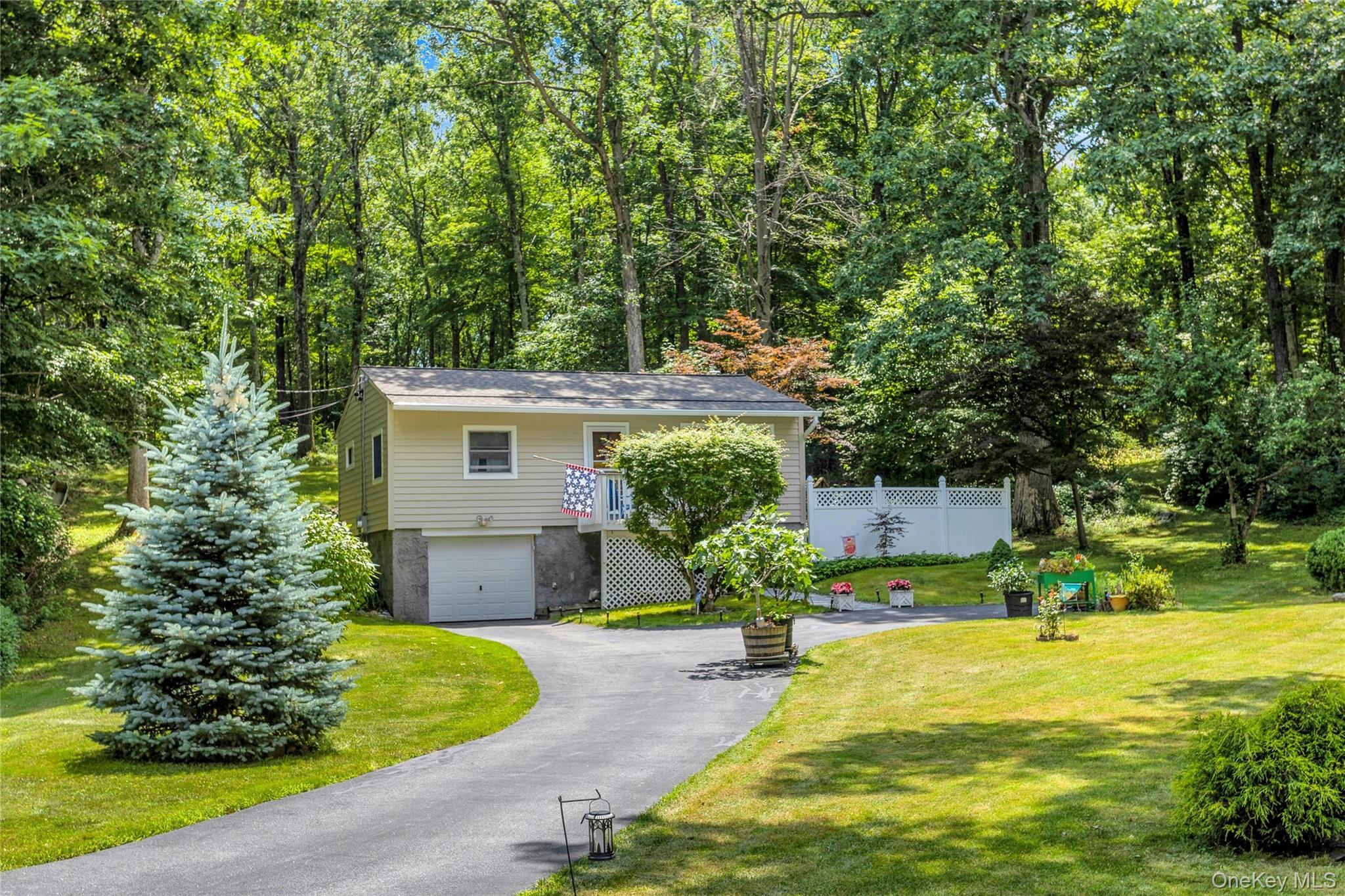 577 Wood Road Property Photo 1