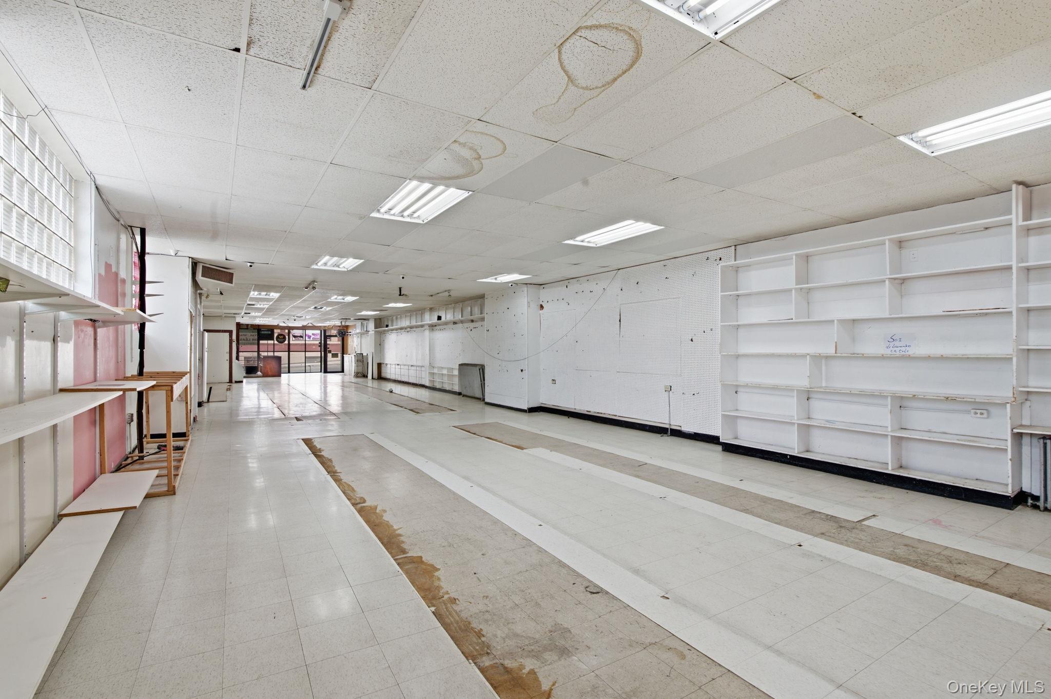7 New Main Street Property Photo 15
