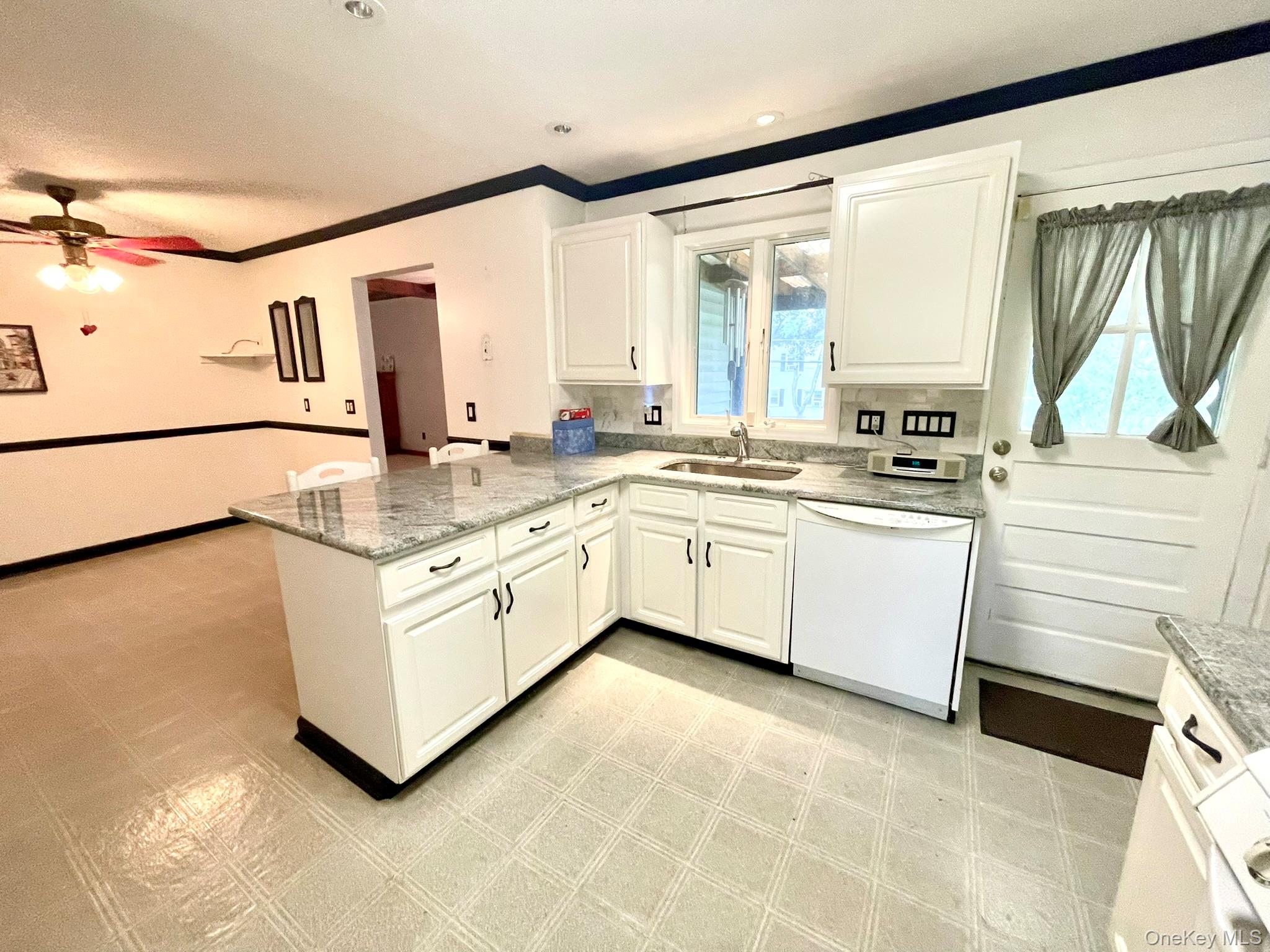 21 Harmony Road Property Photo 9