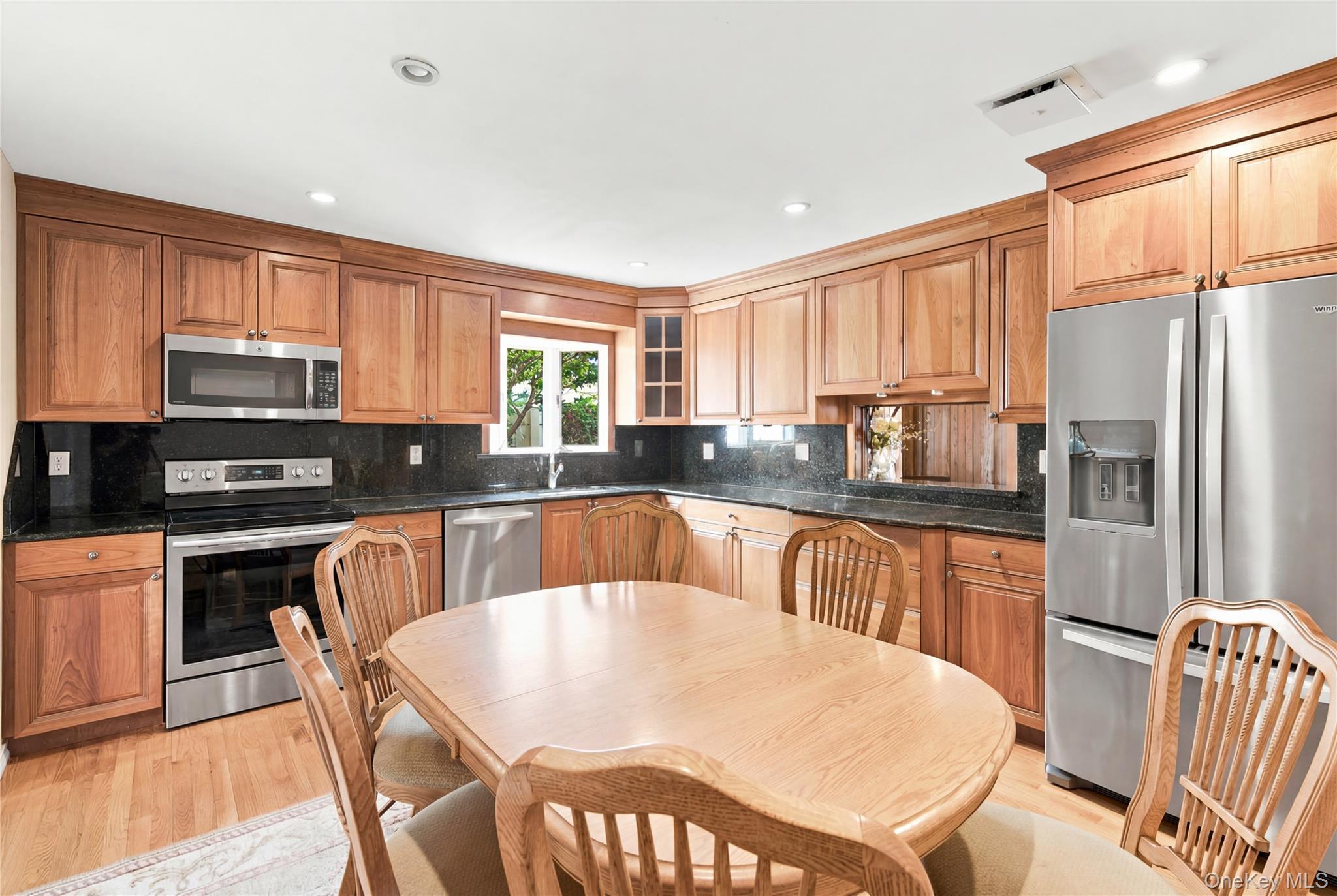 6 Navy Drive Property Photo 11
