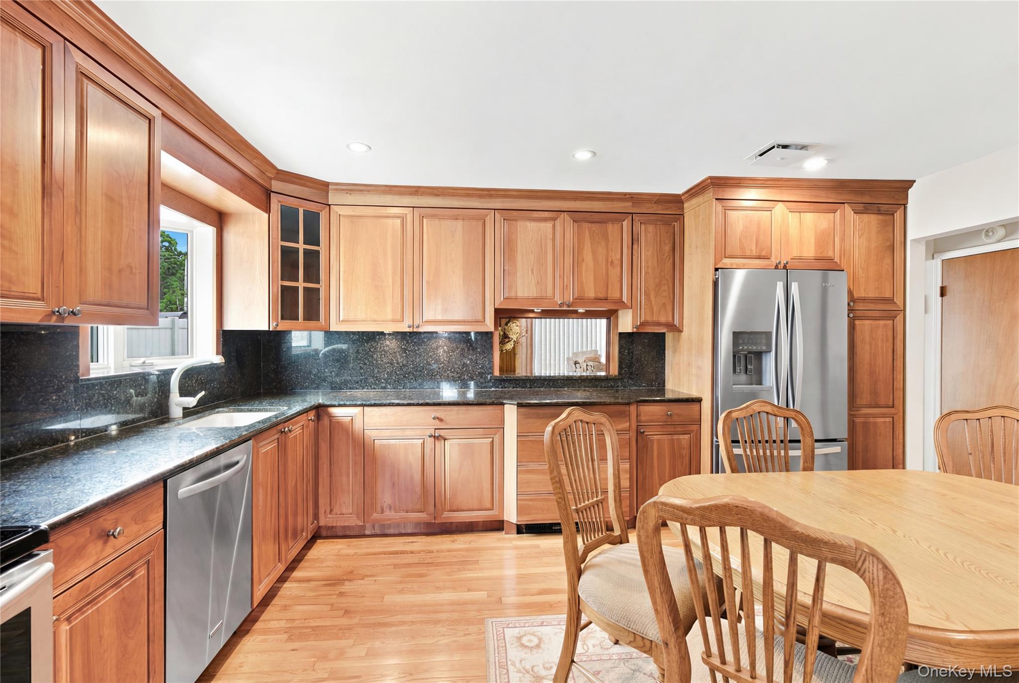 6 Navy Drive Property Photo 12