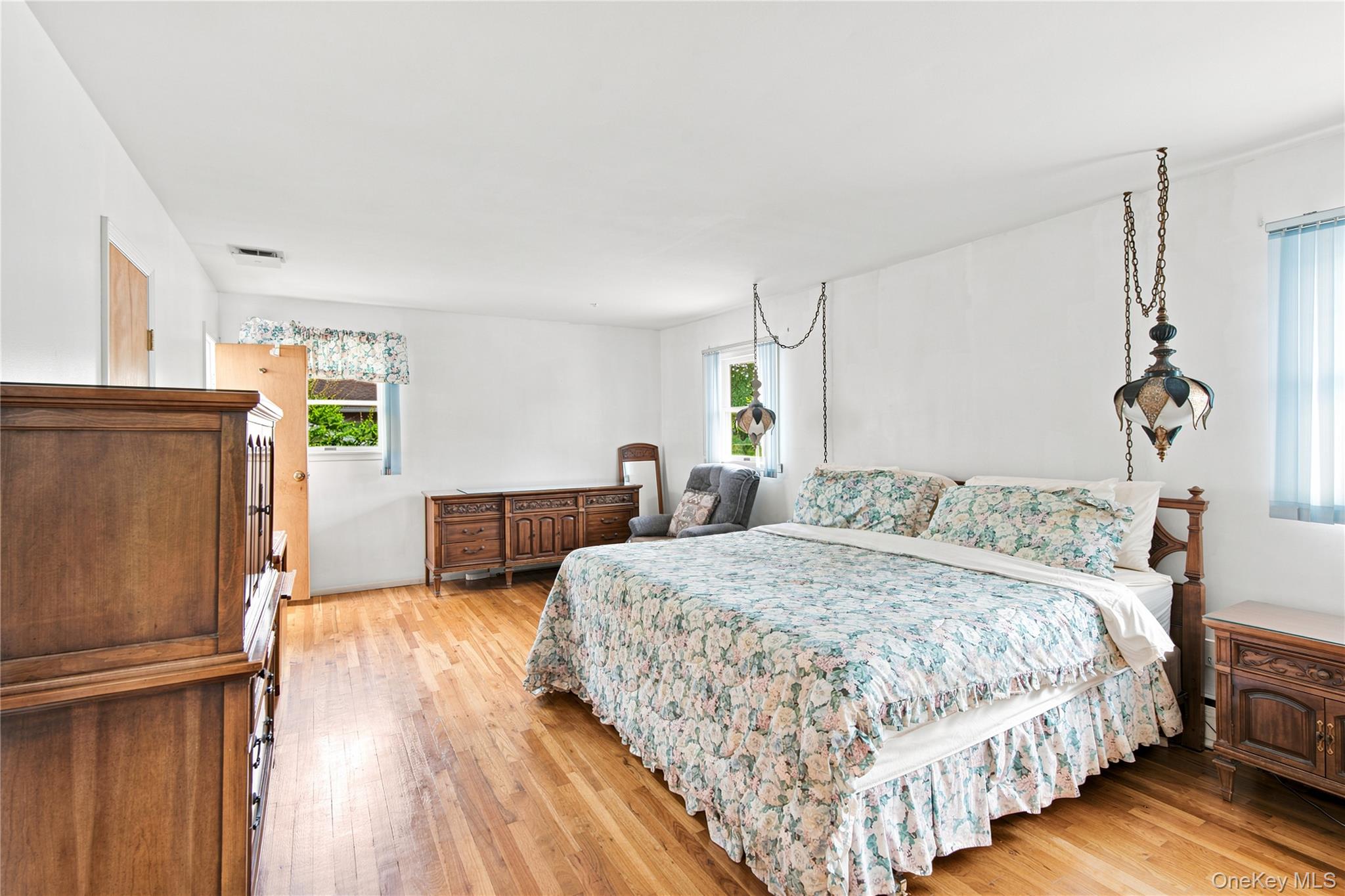 6 Navy Drive Property Photo 21