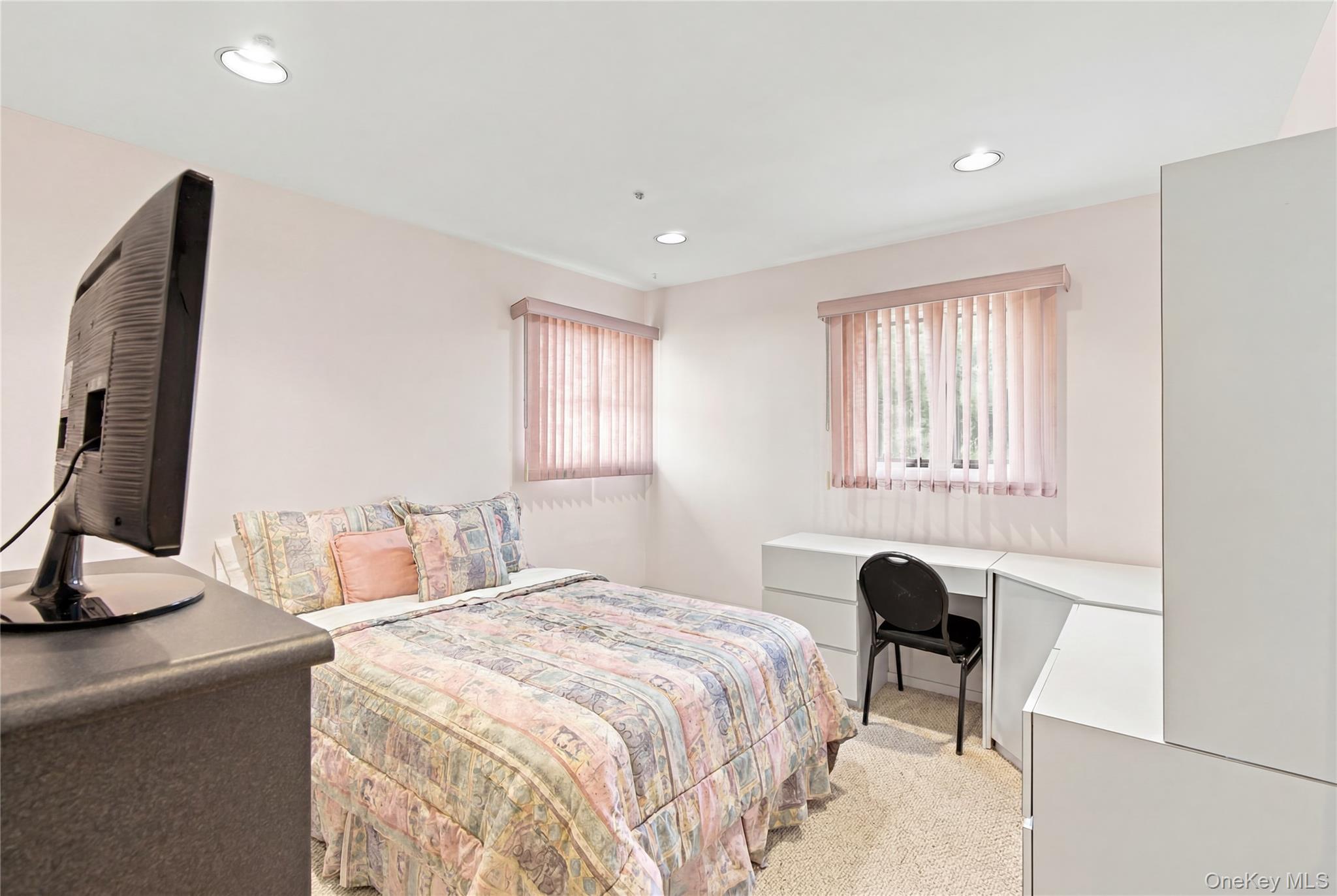 6 Navy Drive Property Photo 23