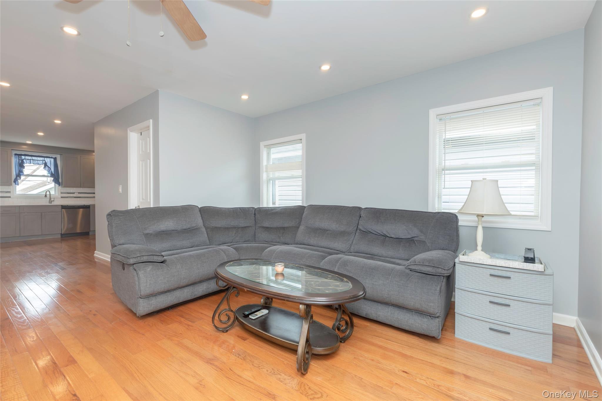 72 Edgewater Park Drive 72c Property Photo 8